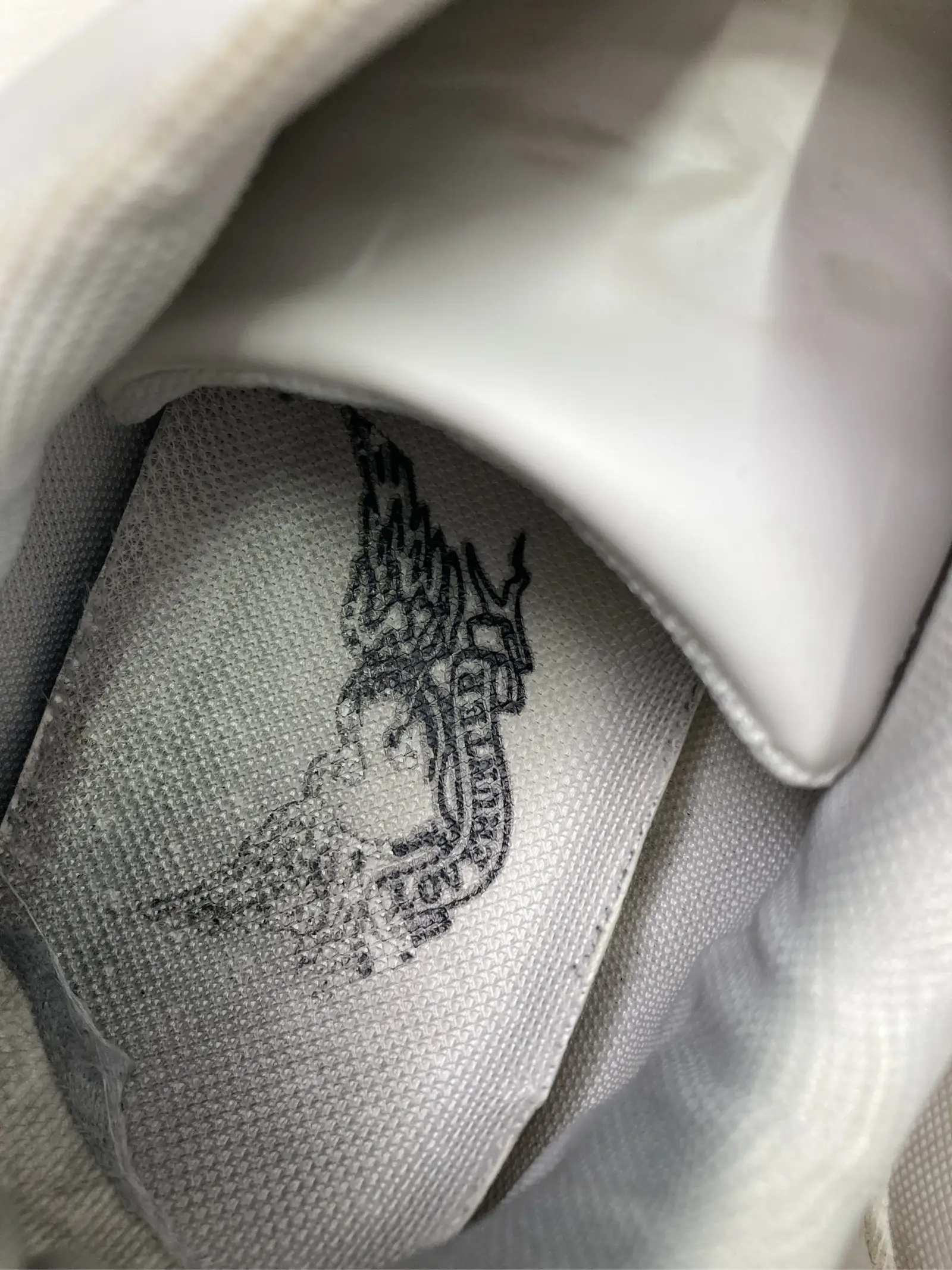 https://r2-worker.digdig.jp/product/c196b097-5f37-4688-ae7a-213d36202f24/f581376b-b85c-4698-a8a4-ef8a0e9f6239