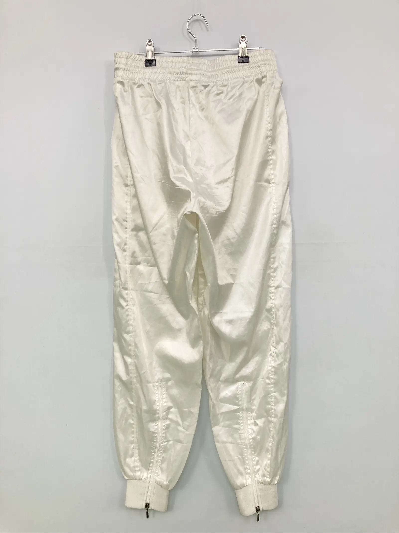 https://r2-worker.digdig.jp/product/c1c804ee-7cd8-4efe-86be-019b44474a31/6ba6a106-21e6-414d-9c3f-cb12e83cd2ae
