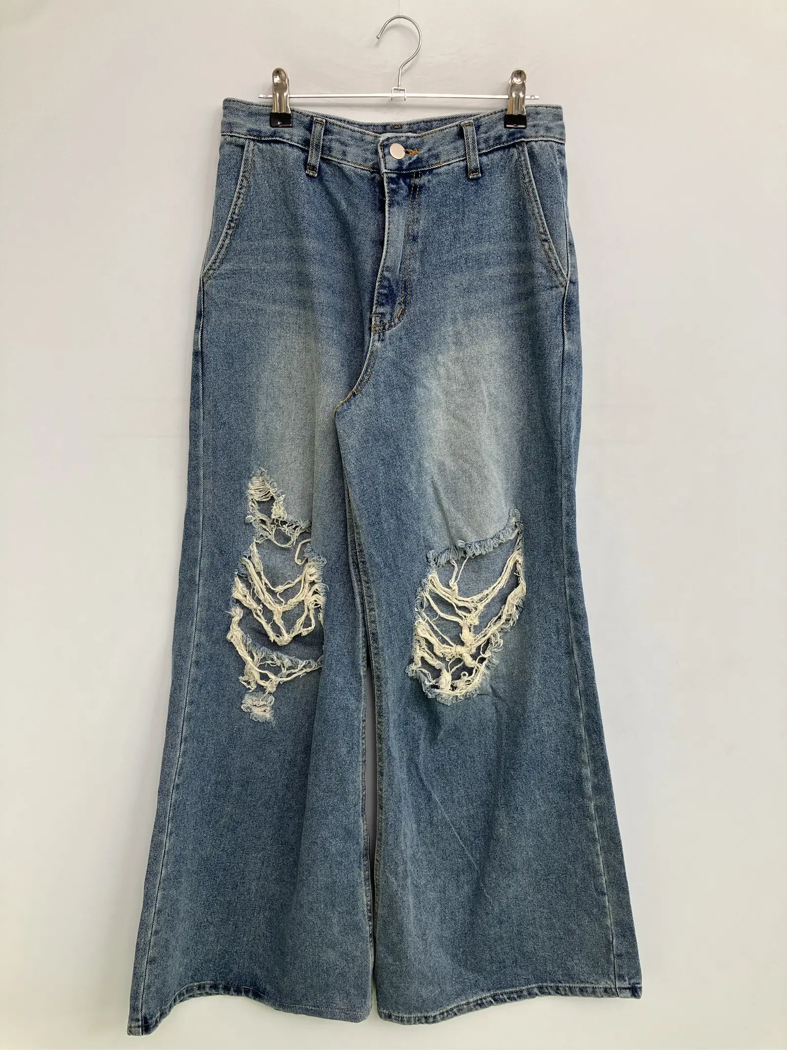 https://r2-worker.digdig.jp/product/c1d0a82f-42fa-4a65-9642-b9af326c15d7/5ca5cc3b-55ed-4985-a267-ccd111d6fb16