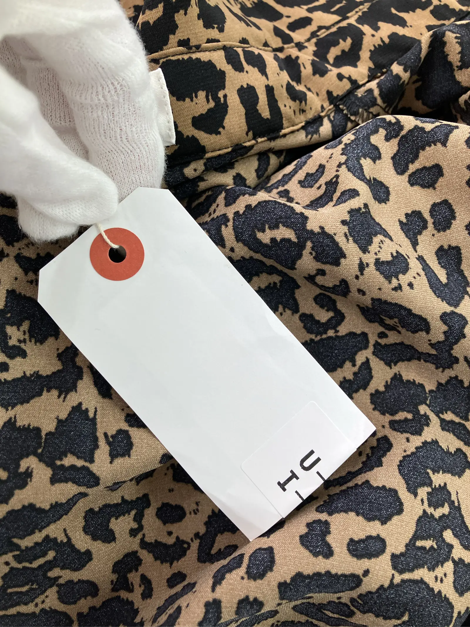 https://r2-worker.digdig.jp/product/c1ff7533-cfbf-49e7-87b7-acd5767e08ff/a57048bd-48c3-4369-be84-be7d81028a8f