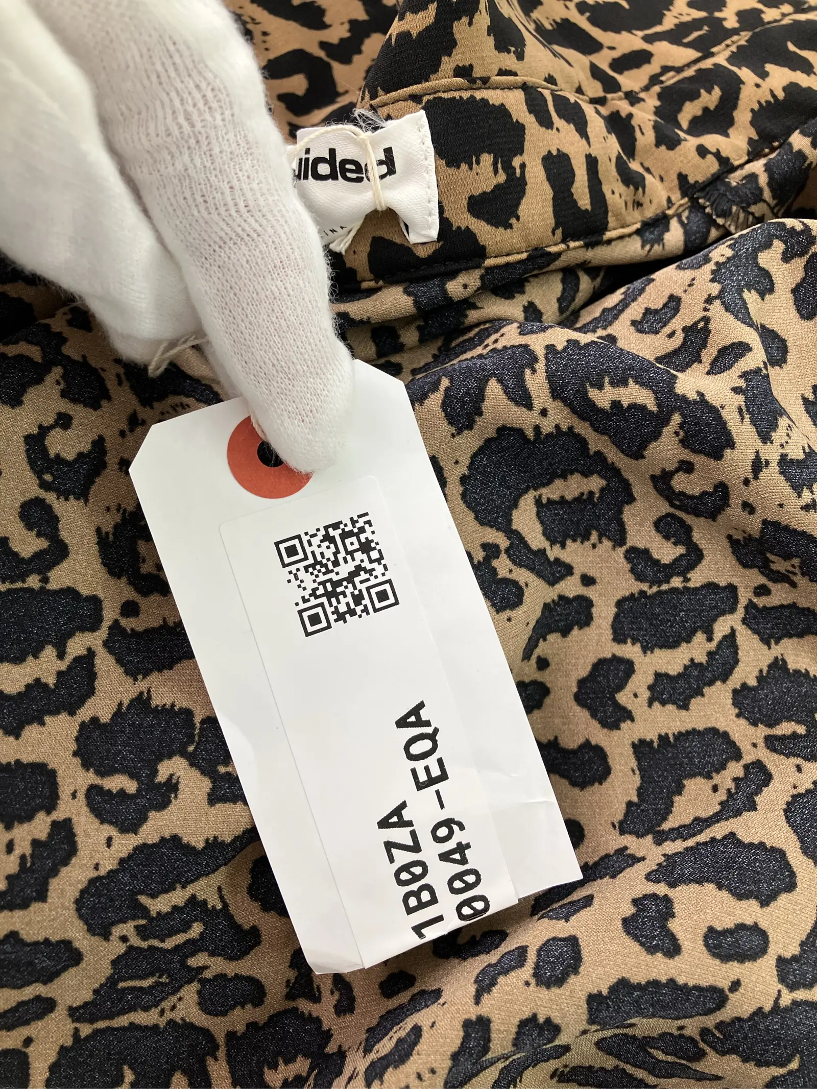 https://r2-worker.digdig.jp/product/c1ff7533-cfbf-49e7-87b7-acd5767e08ff/e7eed9ff-ae13-4325-bb72-96e33e144a6e
