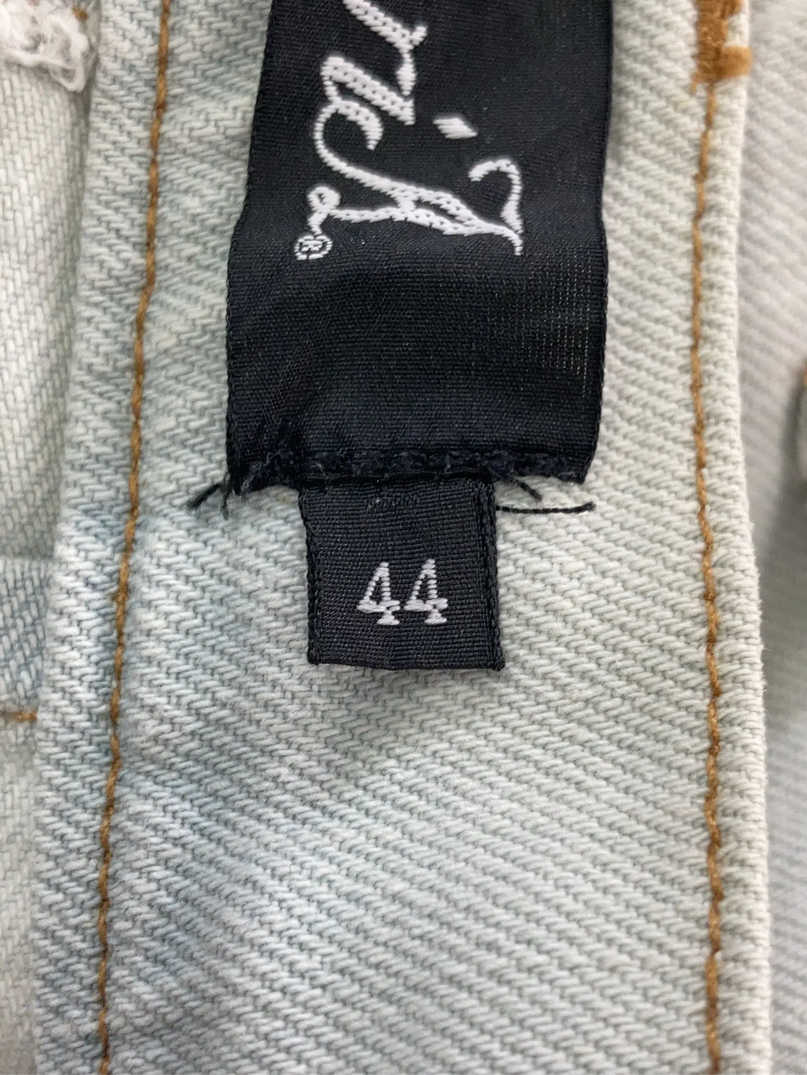 https://r2-worker.digdig.jp/product/c2595d04-8af0-43ec-833c-ee7f7fc86538/7fe3c870-6252-40db-b0e5-c475bda9d5aa