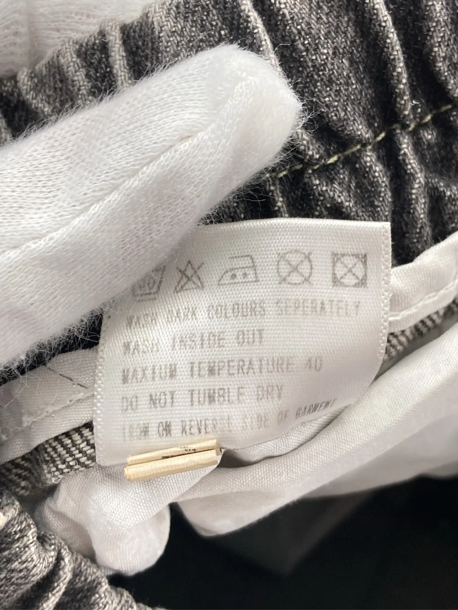 https://r2-worker.digdig.jp/product/c2f725d2-456d-4b50-9146-32a15d3056b6/376f653d-964e-4ad2-824e-503f71c91818
