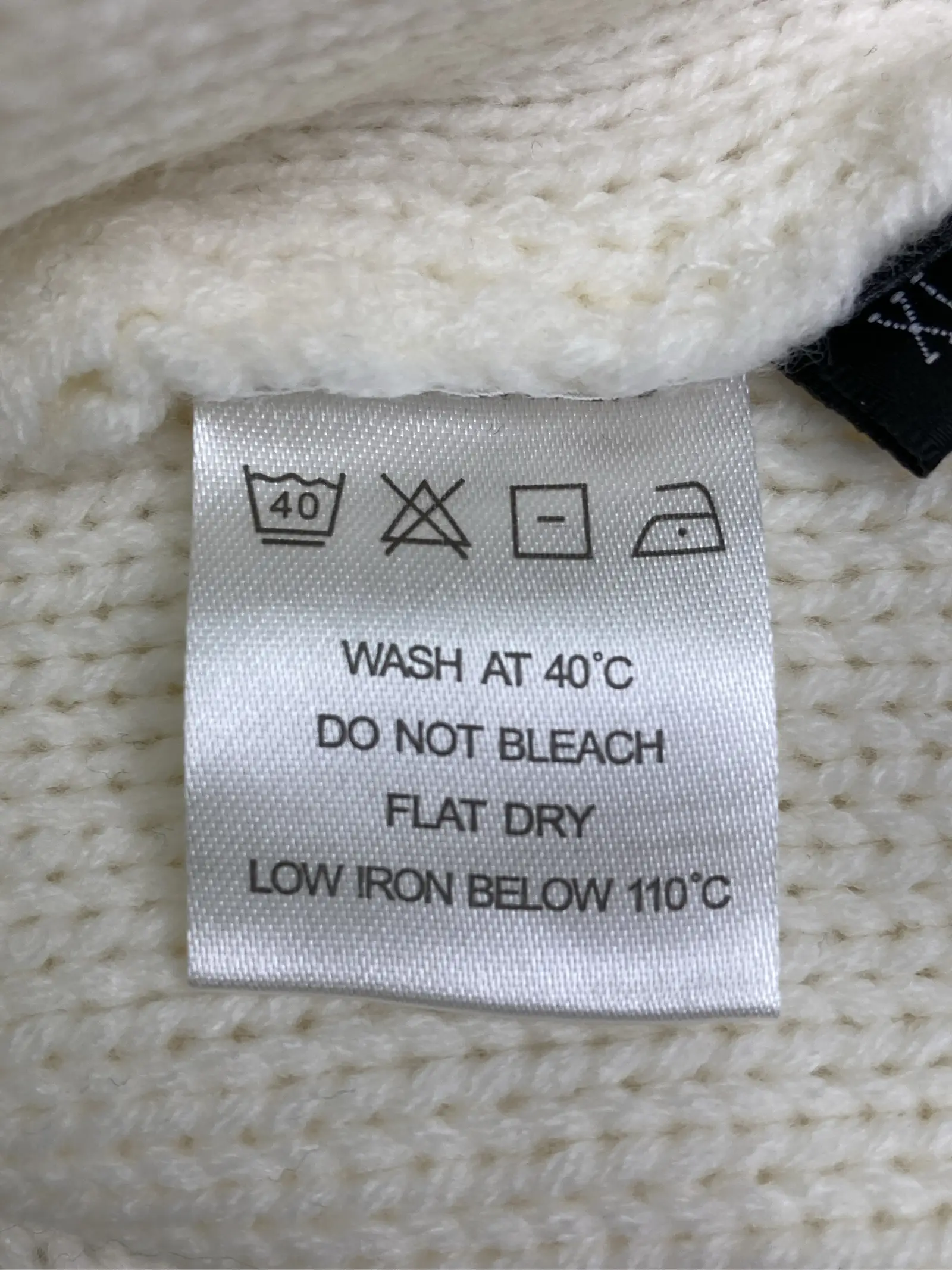 https://r2-worker.digdig.jp/product/c39421bb-a300-48b2-a085-e04eb67e9b4f/f0550469-6573-428c-80f2-b505838c74ea