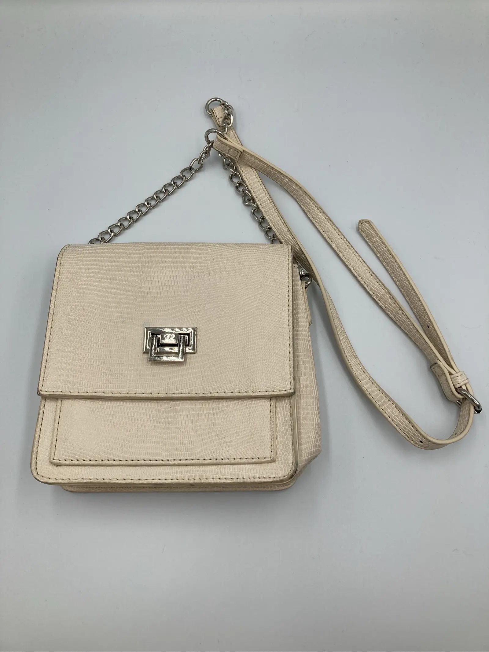 https://r2-worker.digdig.jp/product/c3c42486-fc55-4794-ac10-04b2ad366552/a4f91524-ce48-4335-b5fc-cf44c09d12ce