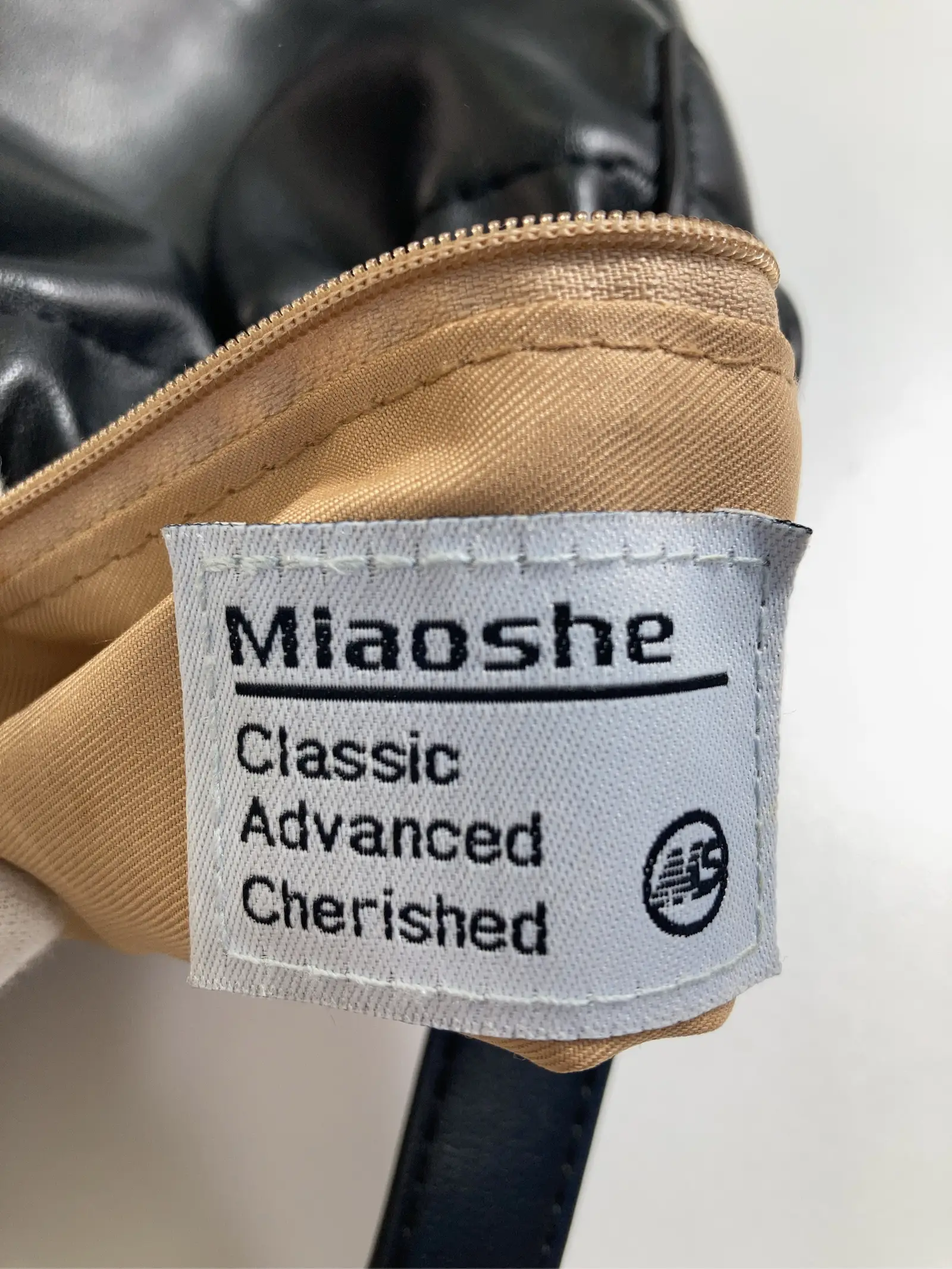 https://r2-worker.digdig.jp/product/c43f9e31-36f4-462d-a2e0-7de6198f3e81/d4ae8d1b-1569-4a9a-bb6d-147d833dd886