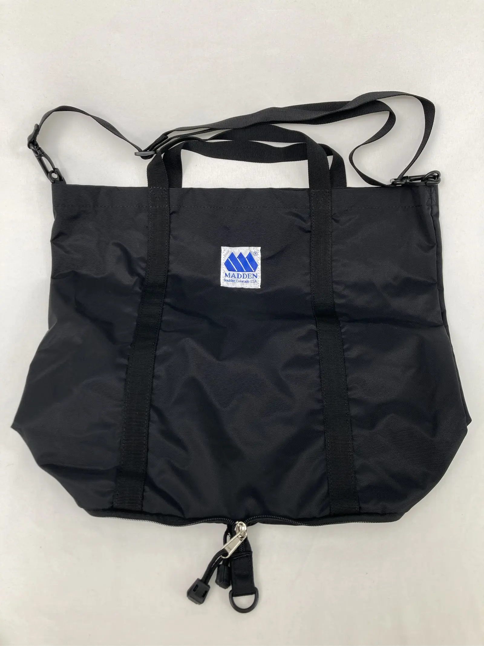 https://r2-worker.digdig.jp/product/c54e2d6a-1ebe-4b48-a590-98fae21890c2/6dc4f882-b07a-4f71-99dd-a625ad03e591