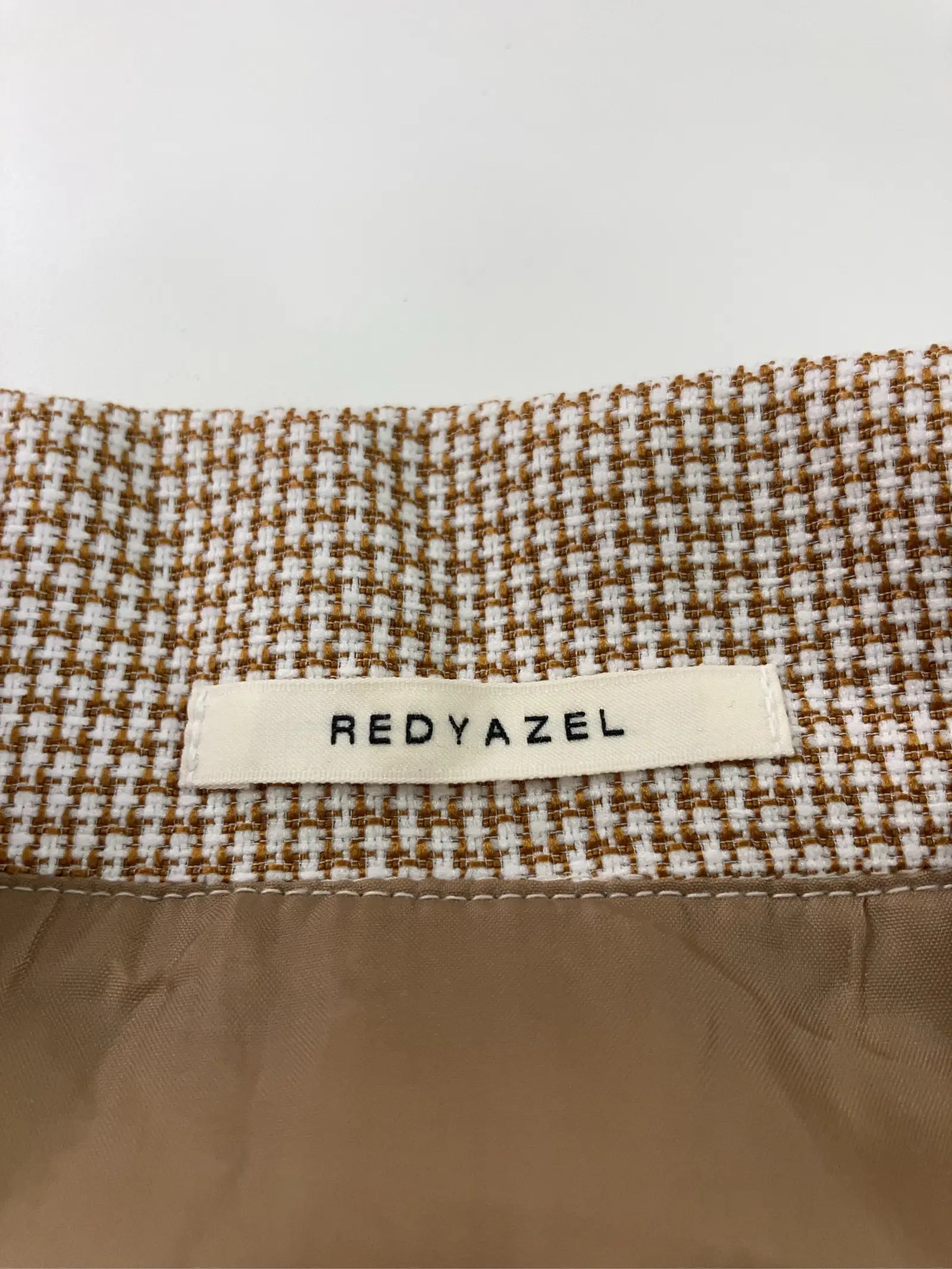 https://r2-worker.digdig.jp/product/c54f9d3d-a8c0-4703-a89c-42ba51255ccd/9a596d26-2905-45c3-9daf-7cdb70f66276