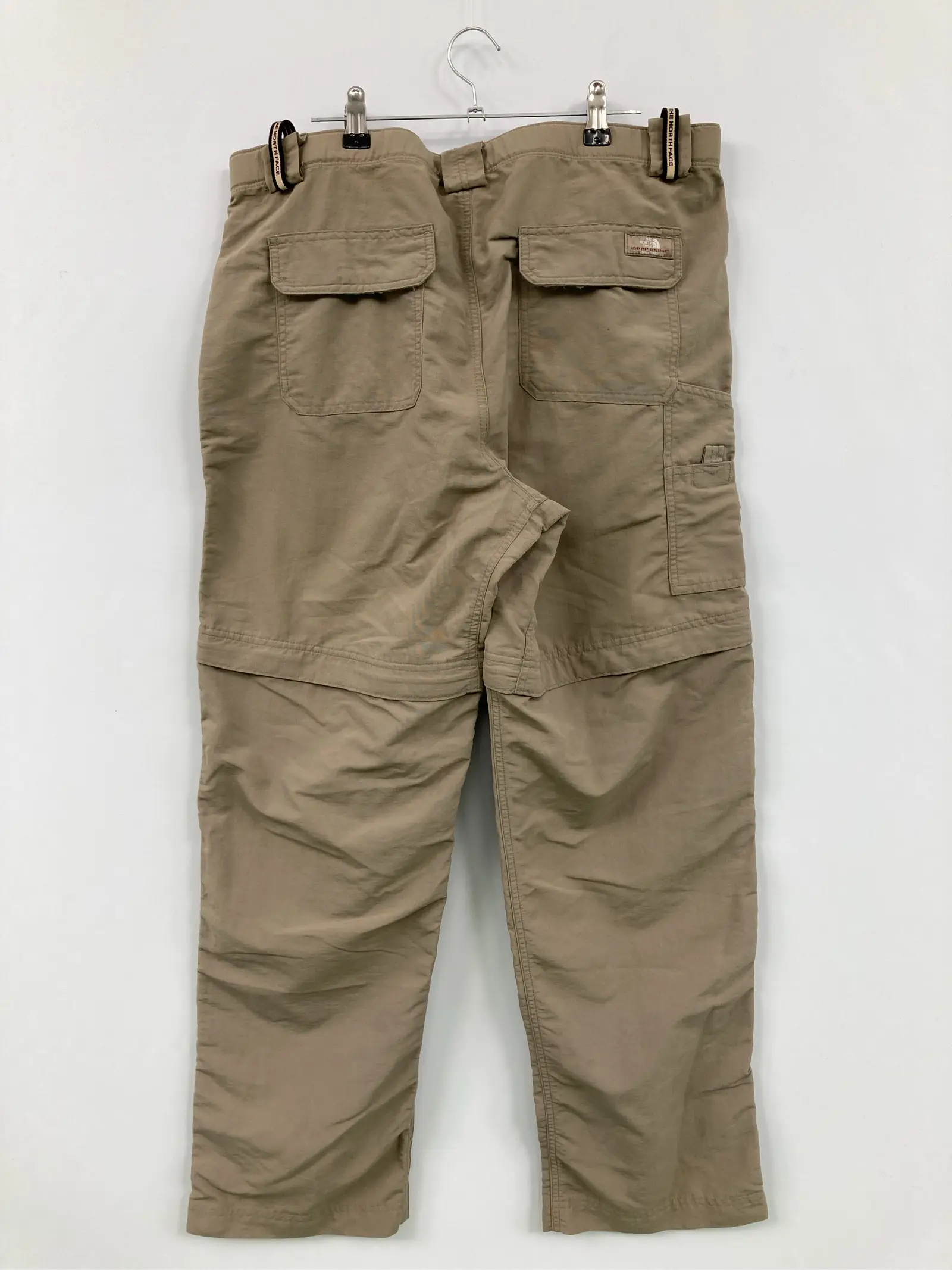 https://r2-worker.digdig.jp/product/c6428d0f-76eb-45c5-a8cc-2f8b61e90977/19ee78e6-a8a2-4682-937d-79fd2ca9aad6