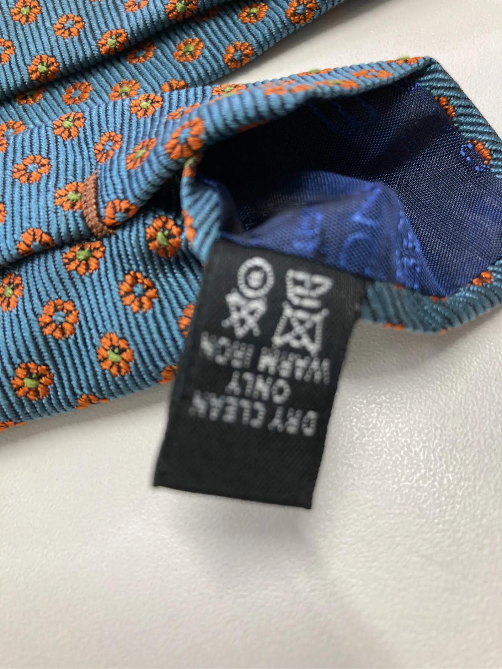 https://r2-worker.digdig.jp/product/c6b0fe9d-e9d9-4e35-8c83-e4b0e7dbb9bb/43f5f66c-bd51-48aa-9bc8-8d220d281fca