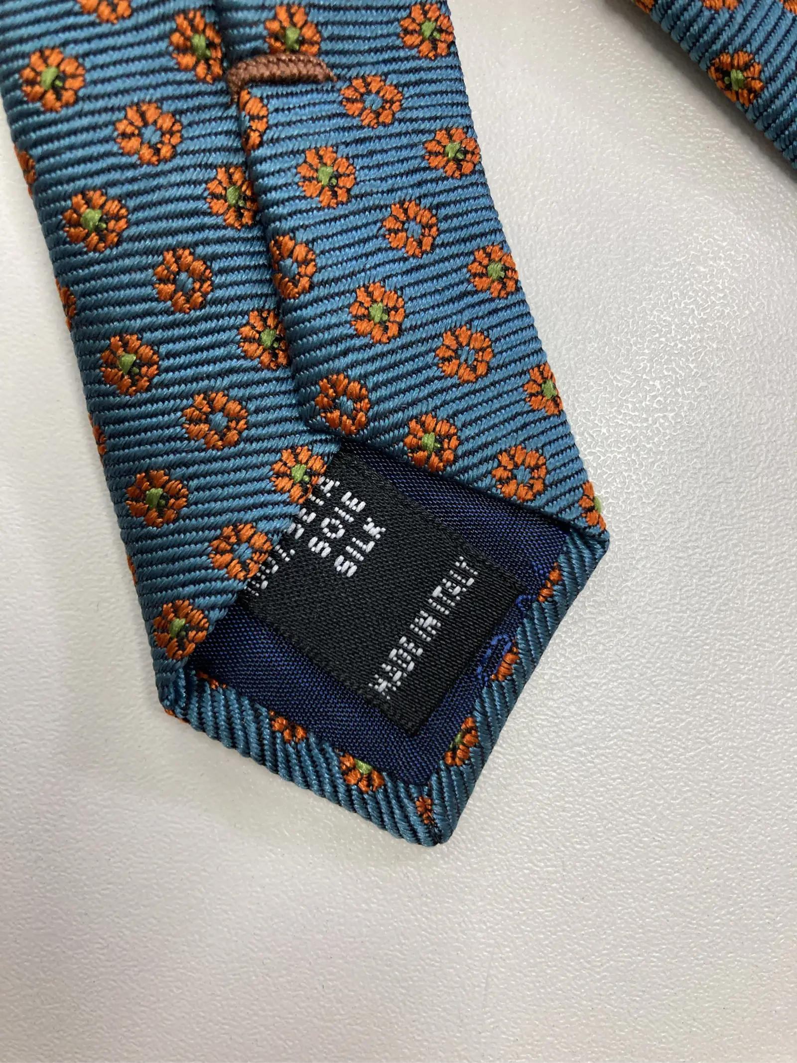 https://r2-worker.digdig.jp/product/c6b0fe9d-e9d9-4e35-8c83-e4b0e7dbb9bb/cf1accdf-2bee-4904-a274-255282129dc5