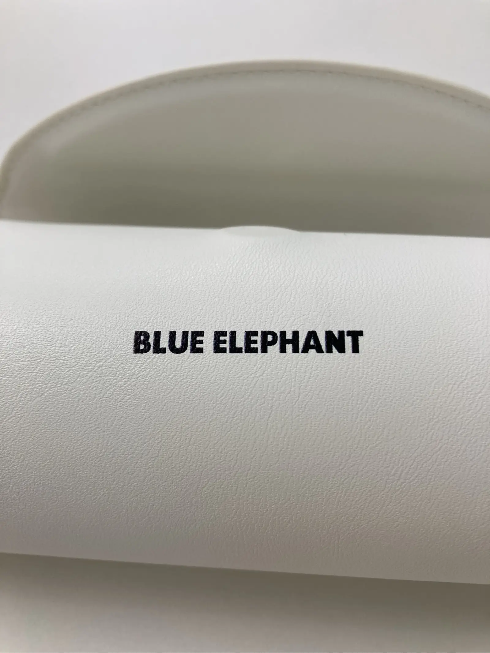 https://r2-worker.digdig.jp/product/c7815a27-7802-495d-86af-420b10c3357b/27d80979-3c28-420a-88c0-5027a7da322d