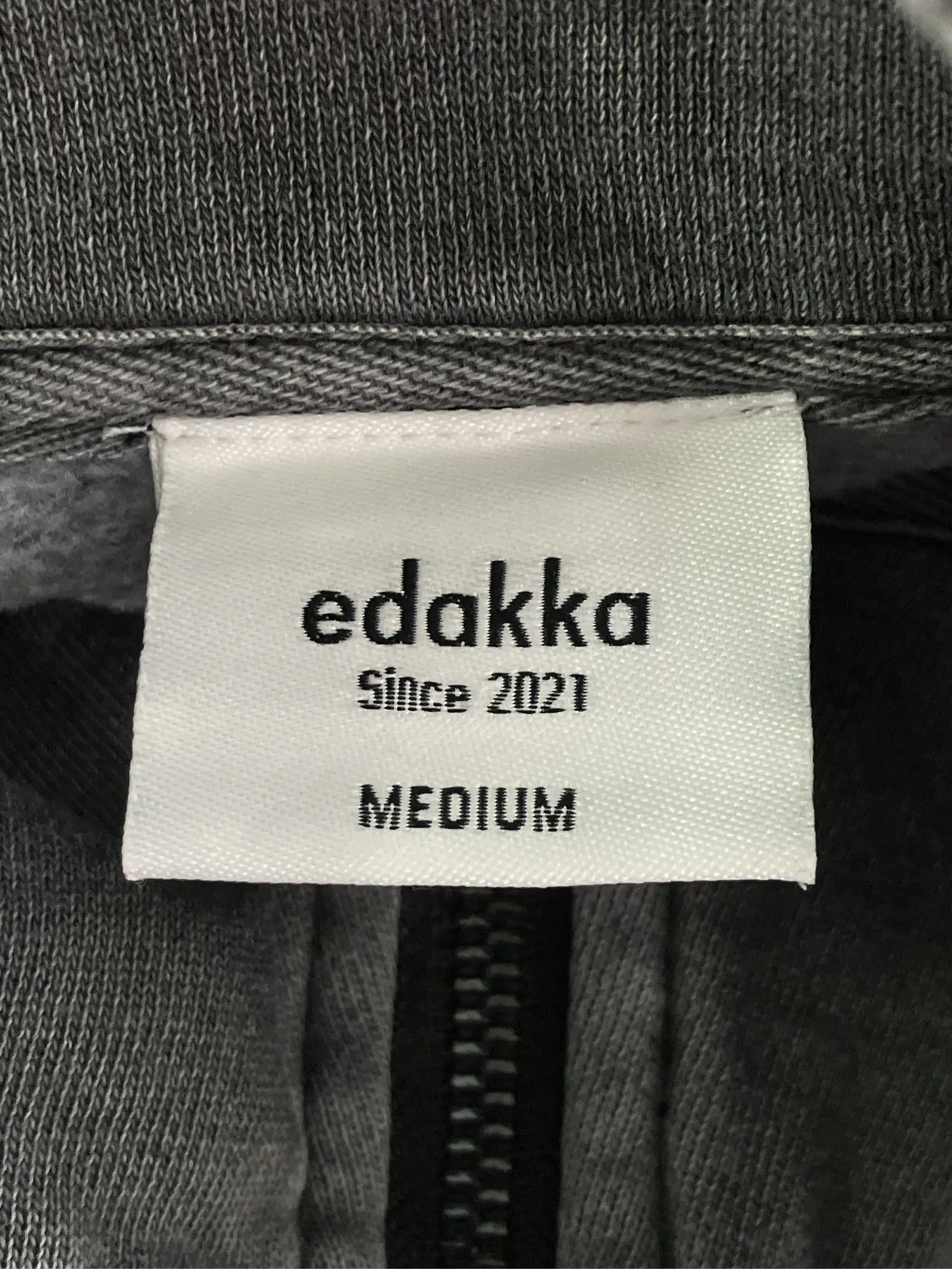 https://r2-worker.digdig.jp/product/c7d5257c-92d4-4d49-9e6c-bfbcf8e53f92/118ca22a-ac2d-4a8b-9038-f802387e4369