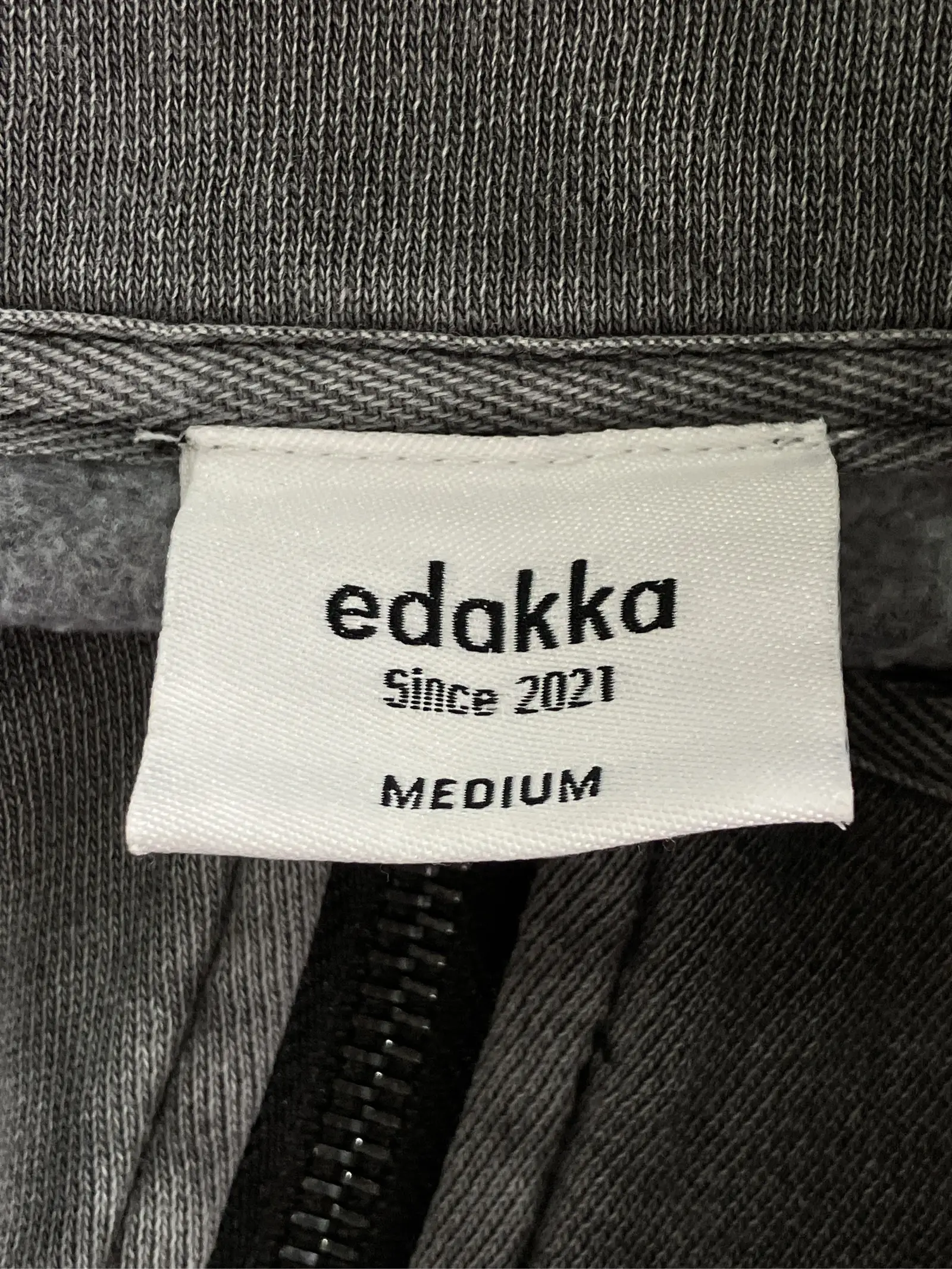https://r2-worker.digdig.jp/product/c7d5257c-92d4-4d49-9e6c-bfbcf8e53f92/d740afea-e17a-48c4-942e-09eb37de906f