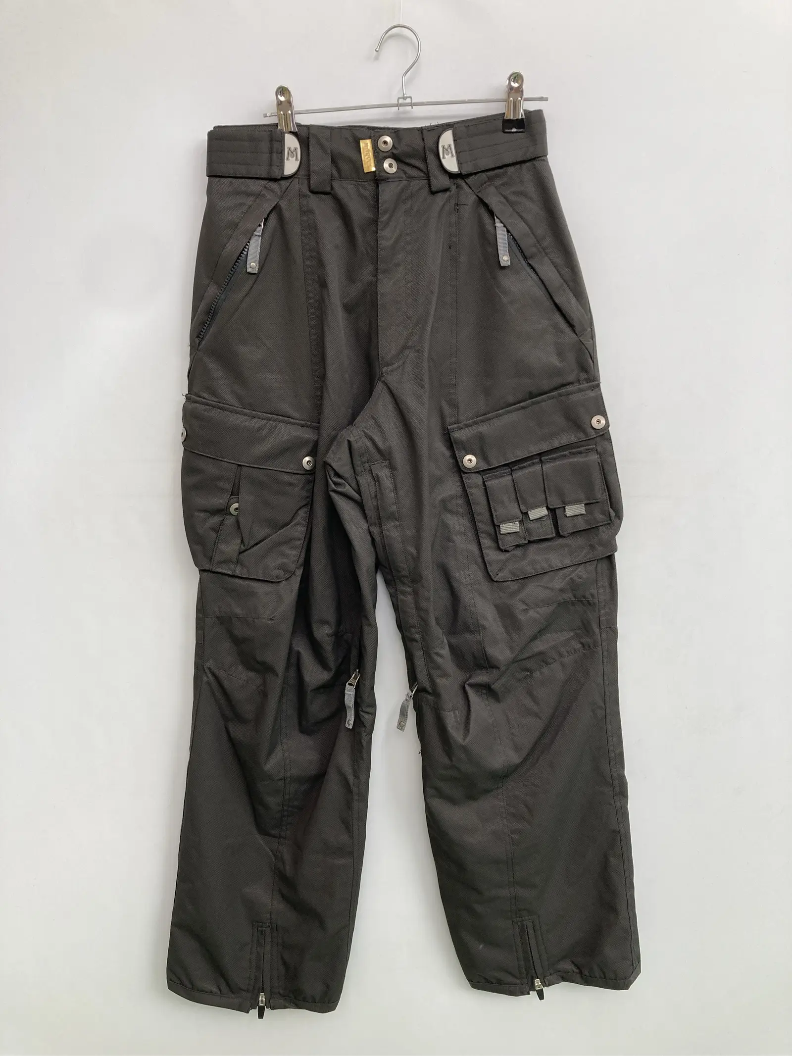 https://r2-worker.digdig.jp/product/c94f547e-1edd-45e3-a443-5a7913d7a38a/5008ac53-81b7-400a-a2ee-d208e220ca77