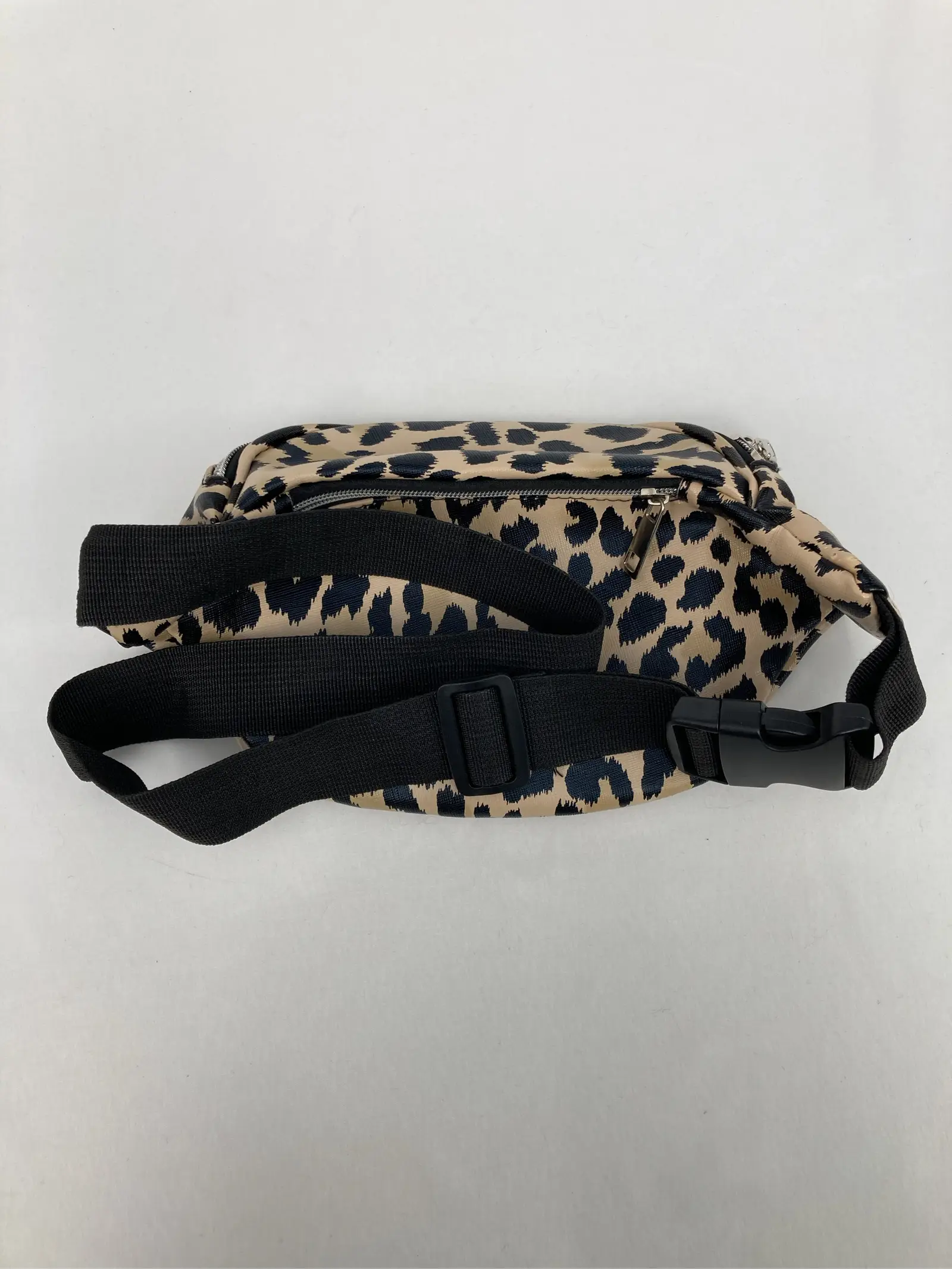 https://r2-worker.digdig.jp/product/c95a43f5-cda5-4a3a-9709-ddf326a89516/3f16cd84-97e9-40fe-8592-36a734916506