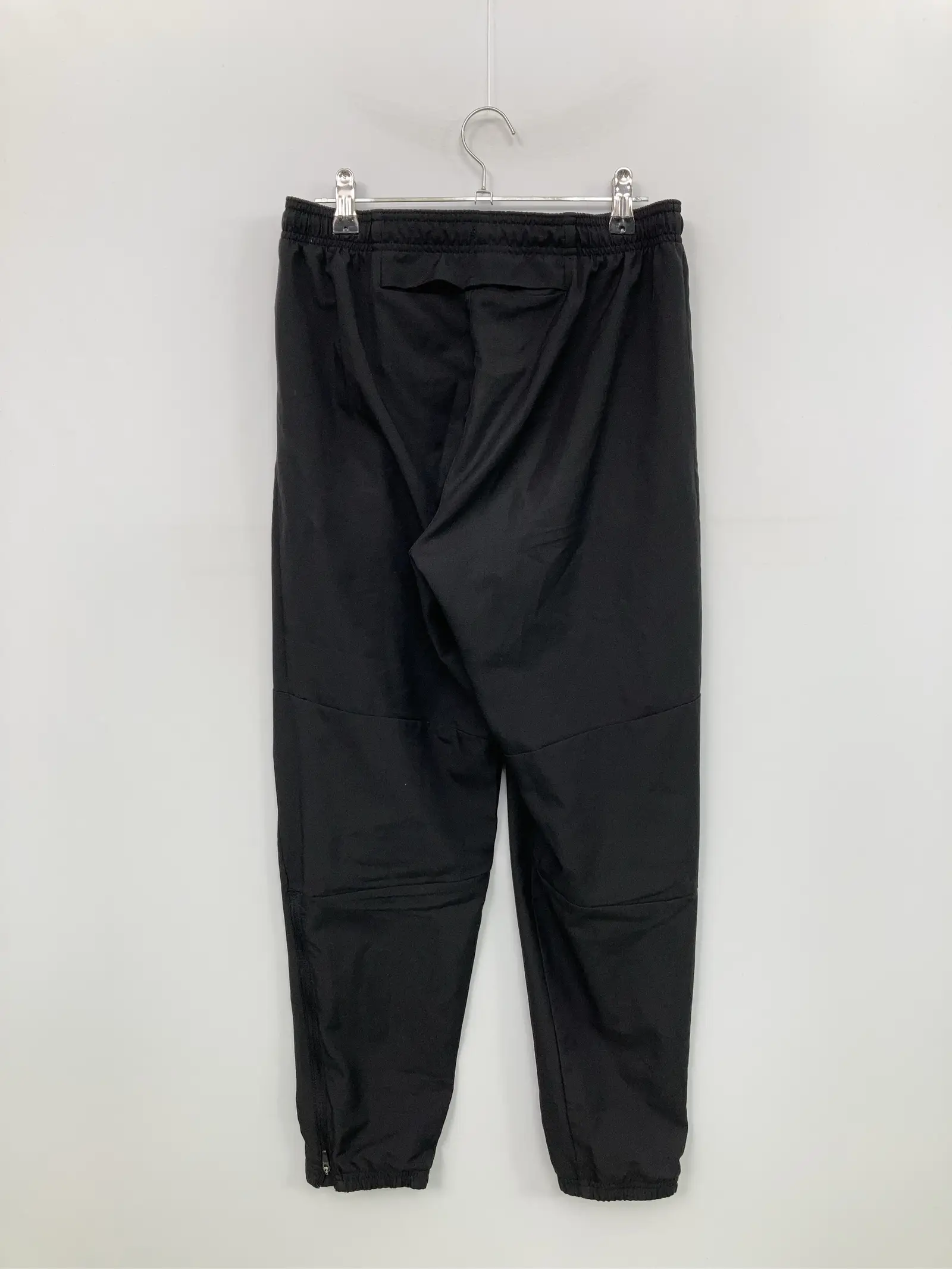 https://r2-worker.digdig.jp/product/cb053fbb-e257-4173-9052-20b12003f568/57fcb872-9c21-4e09-b4f6-b72599d26945