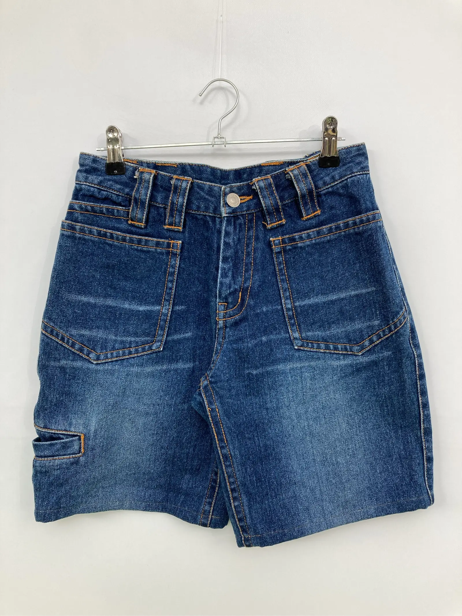 https://r2-worker.digdig.jp/product/cbef1d4b-d2e8-491a-a75b-a194bc1cd1a7/a63851ec-1ea5-4d5d-b709-2b3fad639dde