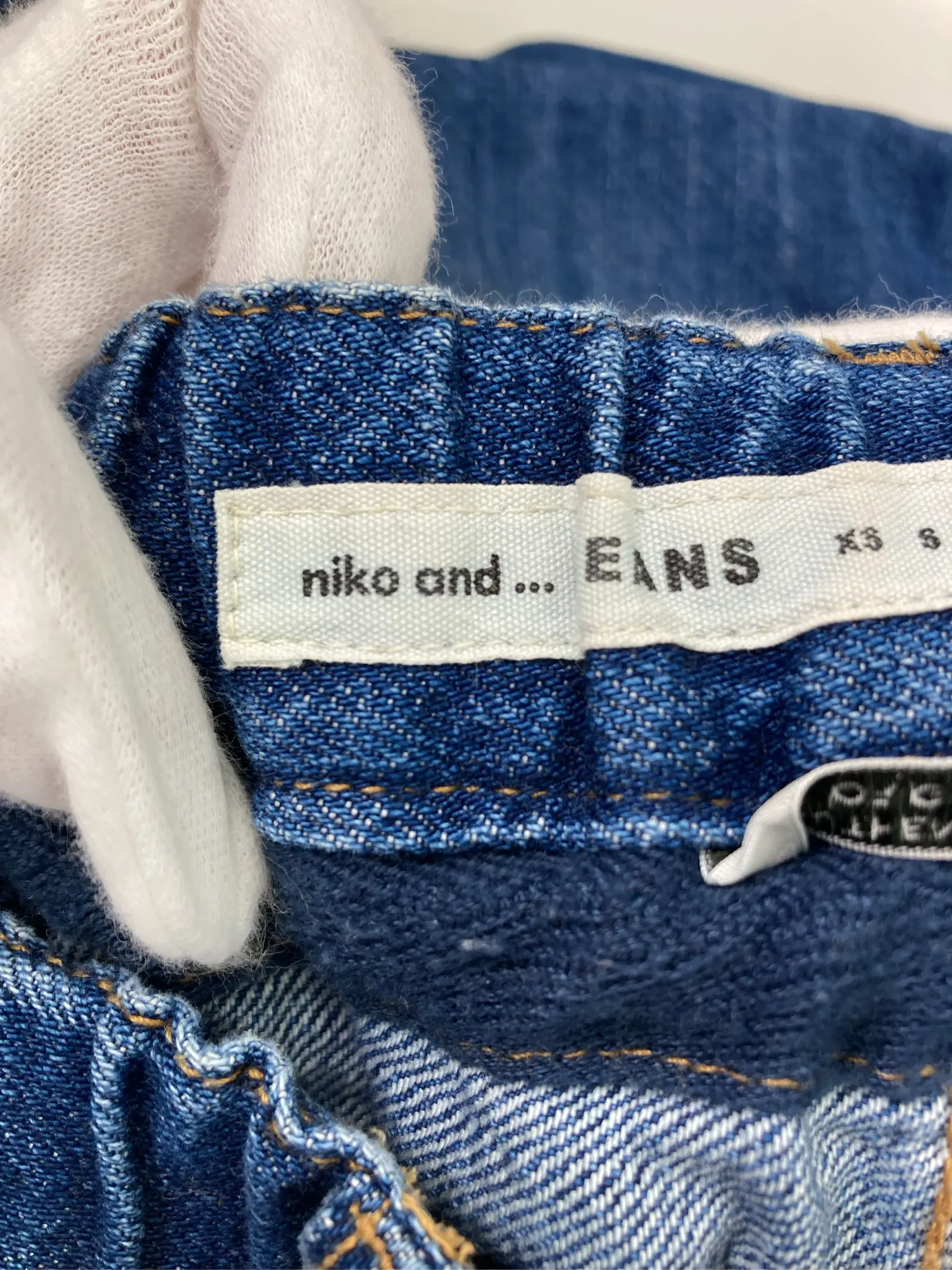 https://r2-worker.digdig.jp/product/cd47f33f-4872-4950-8a6f-fcb62ae705ea/689acfec-b502-4652-8860-c48b96dc2758