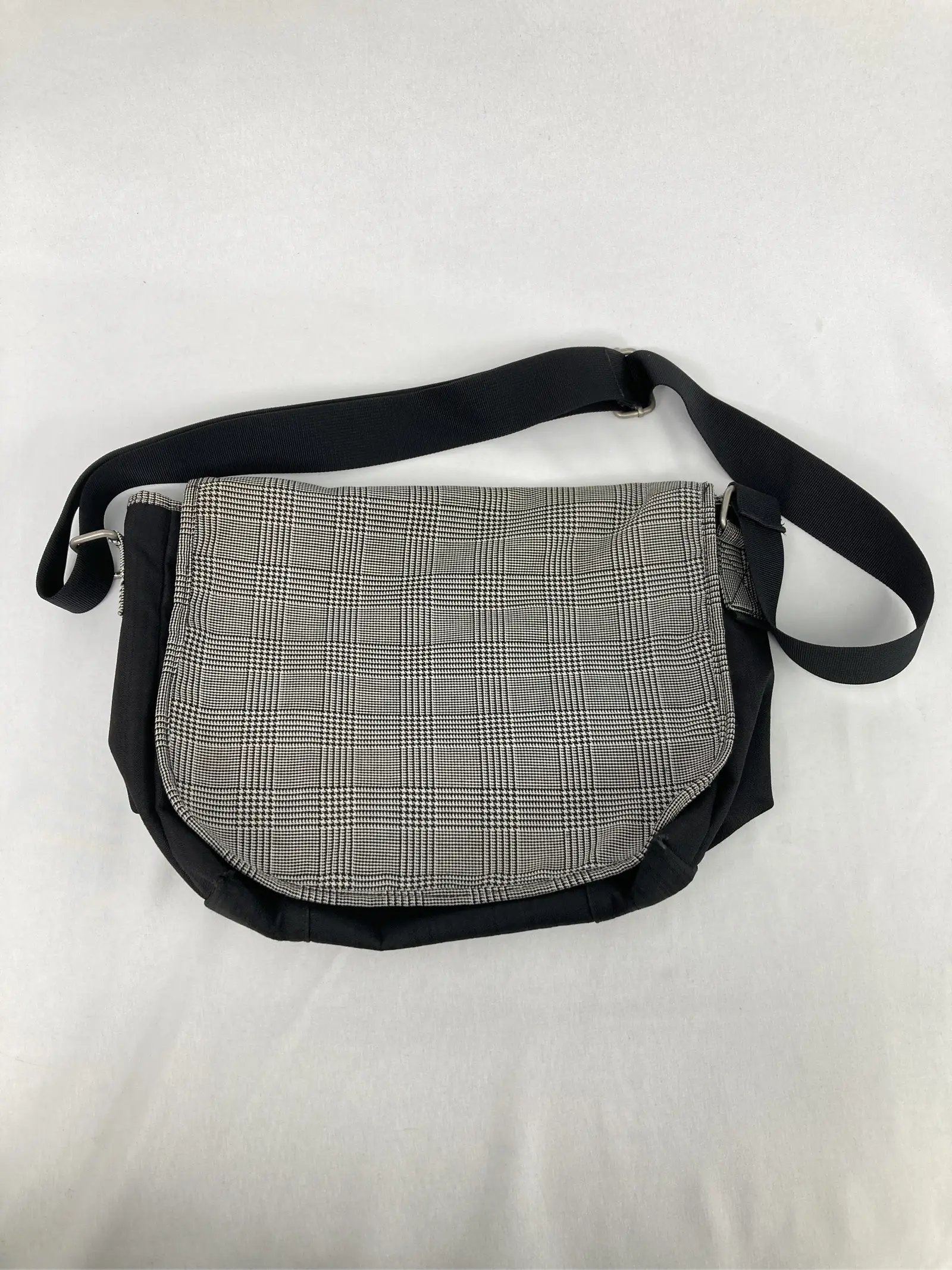https://r2-worker.digdig.jp/product/cd933cfb-879a-44de-8316-dd8b7857efcb/fd07c45a-6fd8-4d8d-b7b7-58650f73e3e0