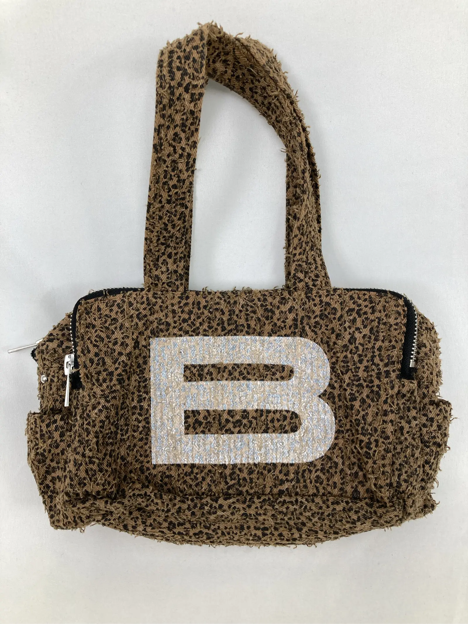 https://r2-worker.digdig.jp/product/ce6a0a8e-b0ed-48da-b055-c72718e7c905/deb6a148-27e6-4f6b-b41c-d7fdf028dc6a