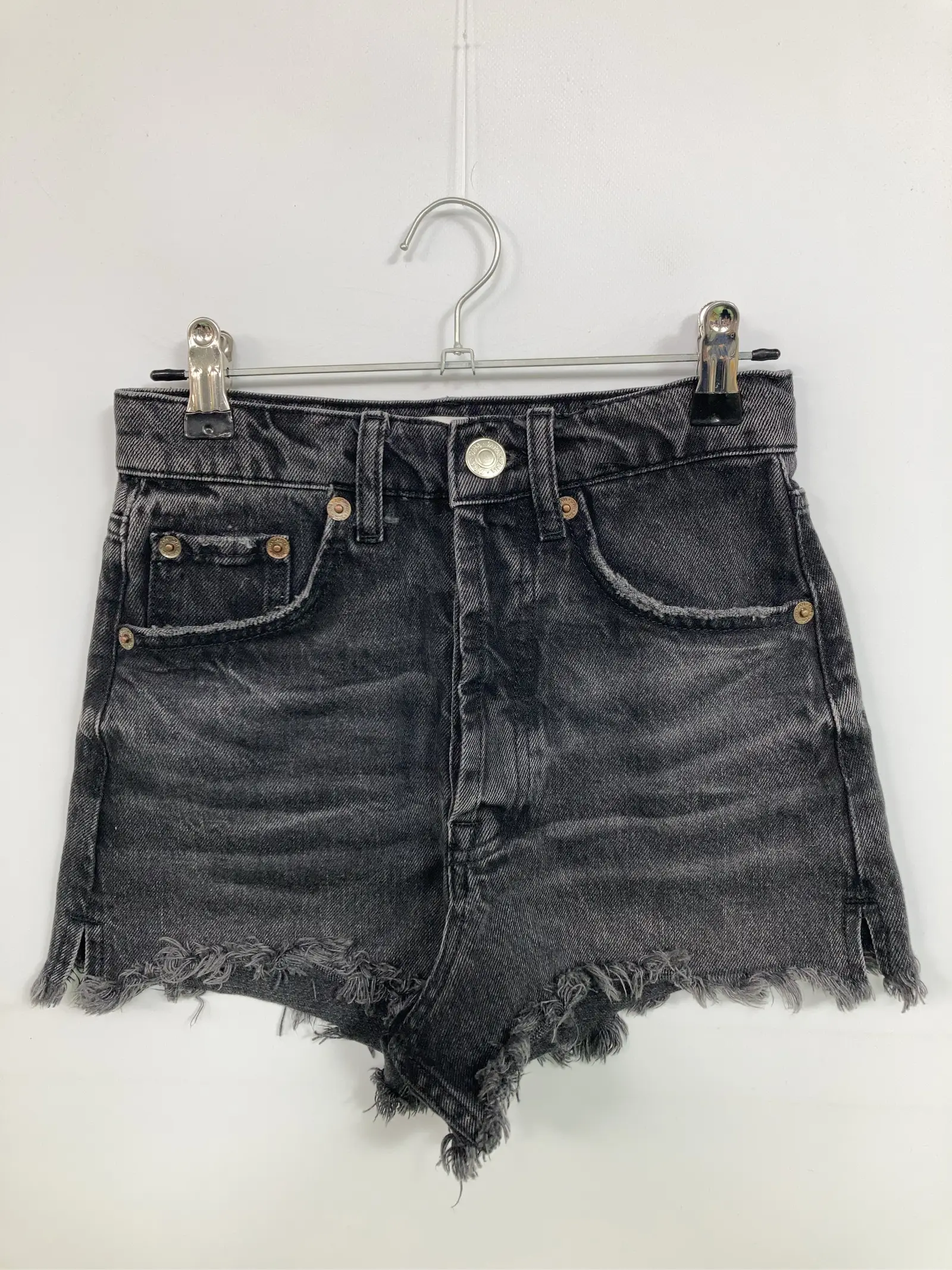 https://r2-worker.digdig.jp/product/ce7fa4df-9860-4ba8-9115-50dd929b9a25/42cb5800-384b-486e-9a88-a7c608e63fe9