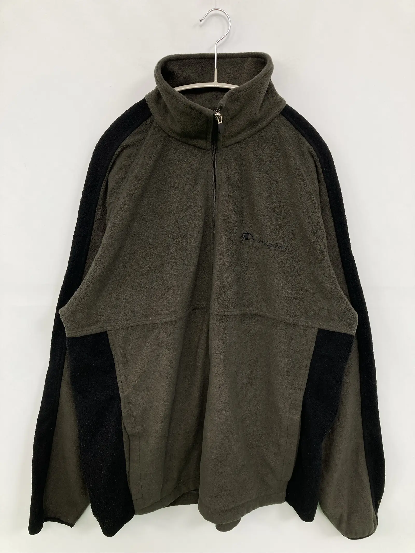 https://r2-worker.digdig.jp/product/cf49c20e-ff62-4558-a65d-63711f7e377d/f5def49f-956d-4644-bf79-27be5637b13d