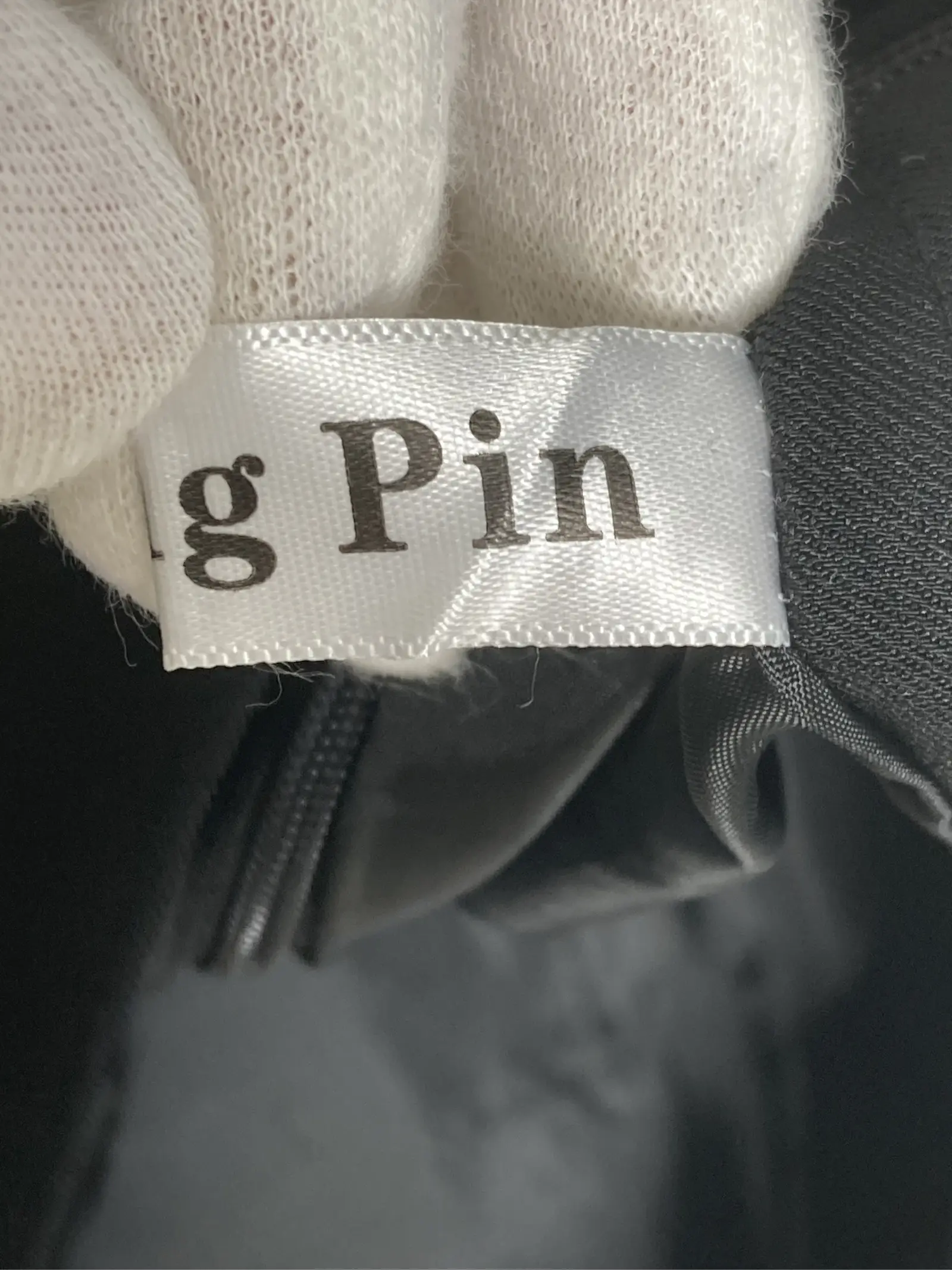 https://r2-worker.digdig.jp/product/cfe40432-aa27-4f39-8ef9-65d153e952c9/7ab2dcd9-6783-4374-a139-dd18c8c9c401
