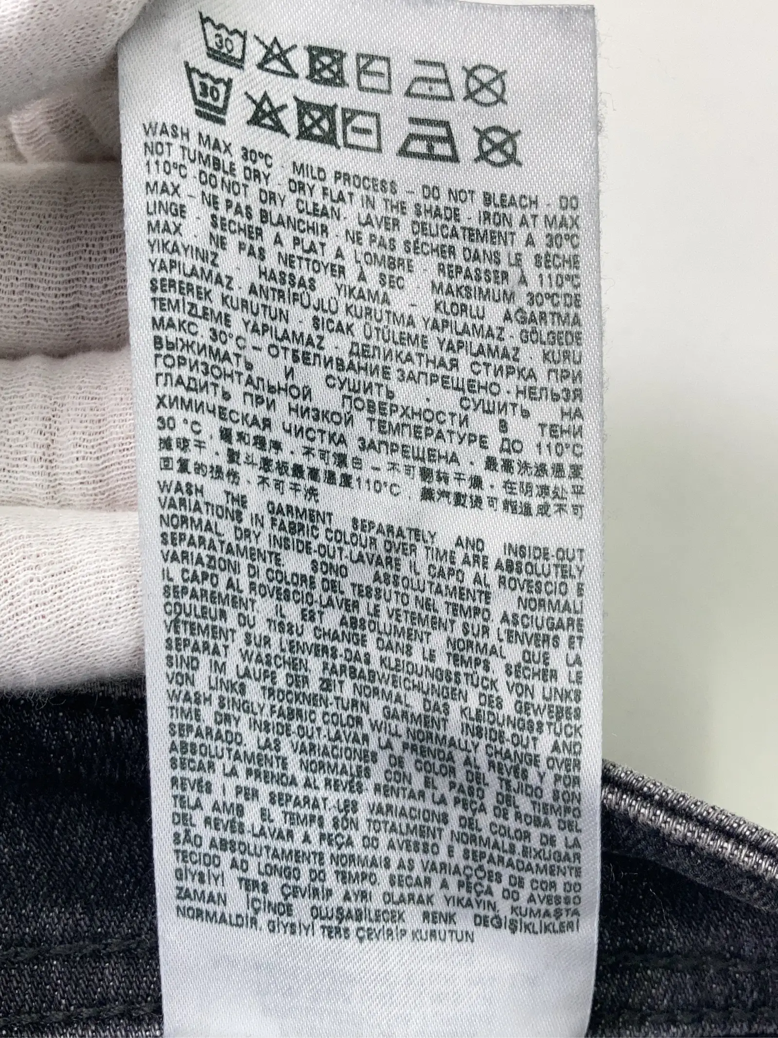 https://r2-worker.digdig.jp/product/d0771132-99f0-4d94-91a5-8e349eb8e2b9/8fd9e67b-440f-4ce3-807d-5177da0afd7f
