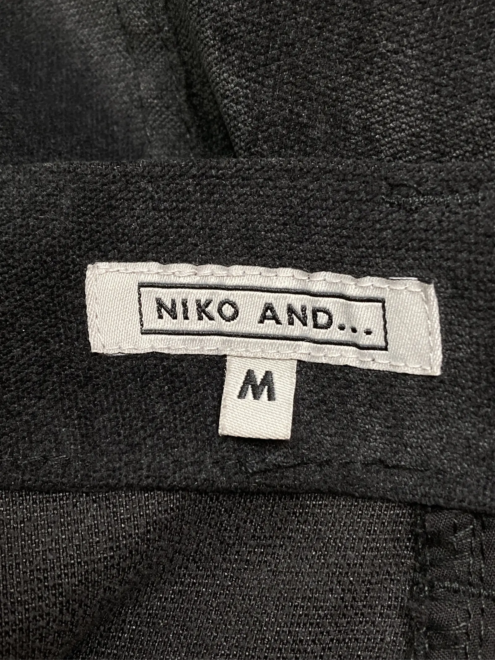 https://r2-worker.digdig.jp/product/d1b75397-8136-44c4-ad96-efe661f3da0d/1c4b4755-0de5-48bc-af38-861369d3c5a5