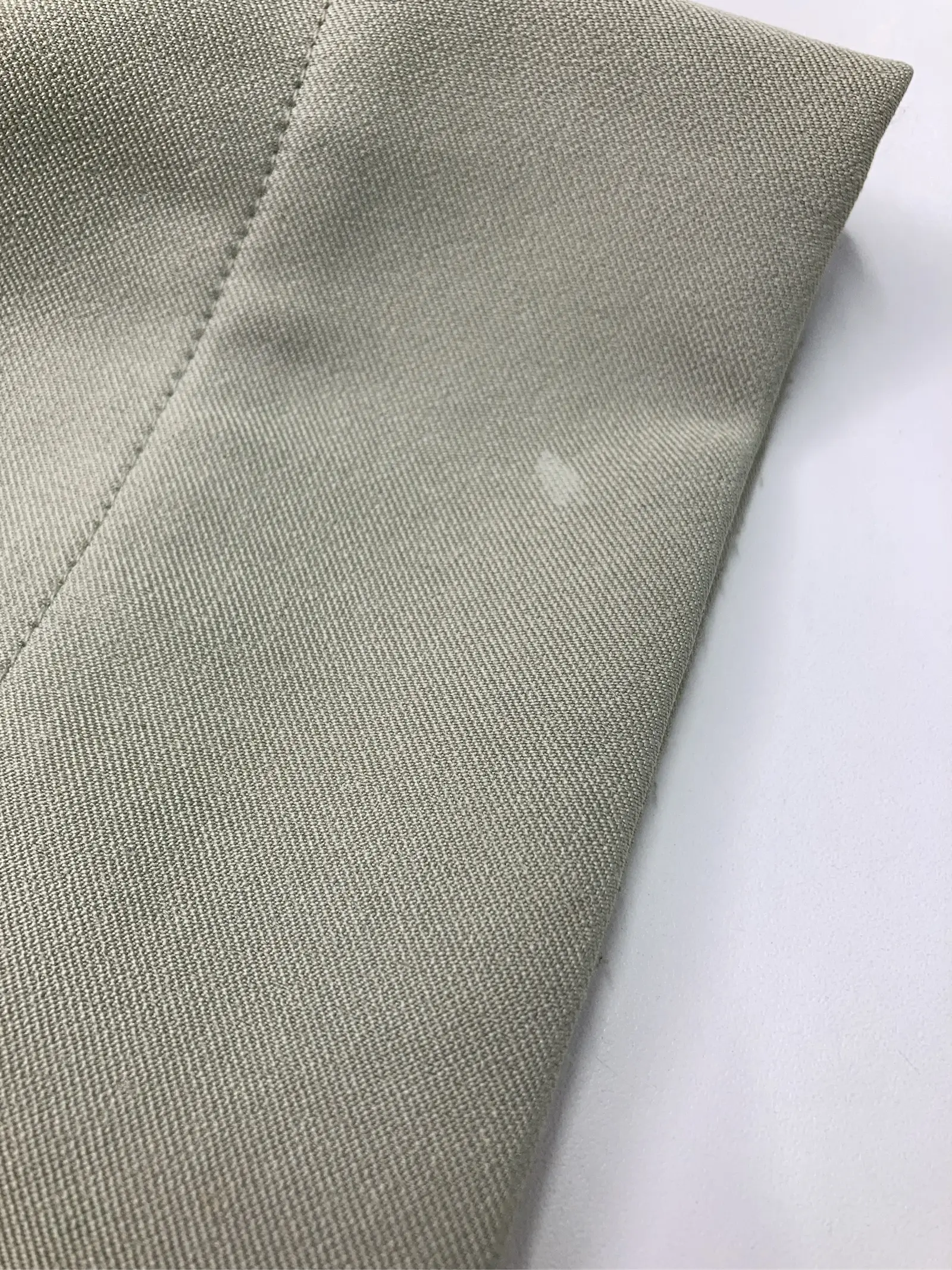 https://r2-worker.digdig.jp/product/d2c7b97d-d8a1-47a5-ad25-9f3f93990a8d/37bb0f0b-281e-406b-bc13-1189aecd23be
