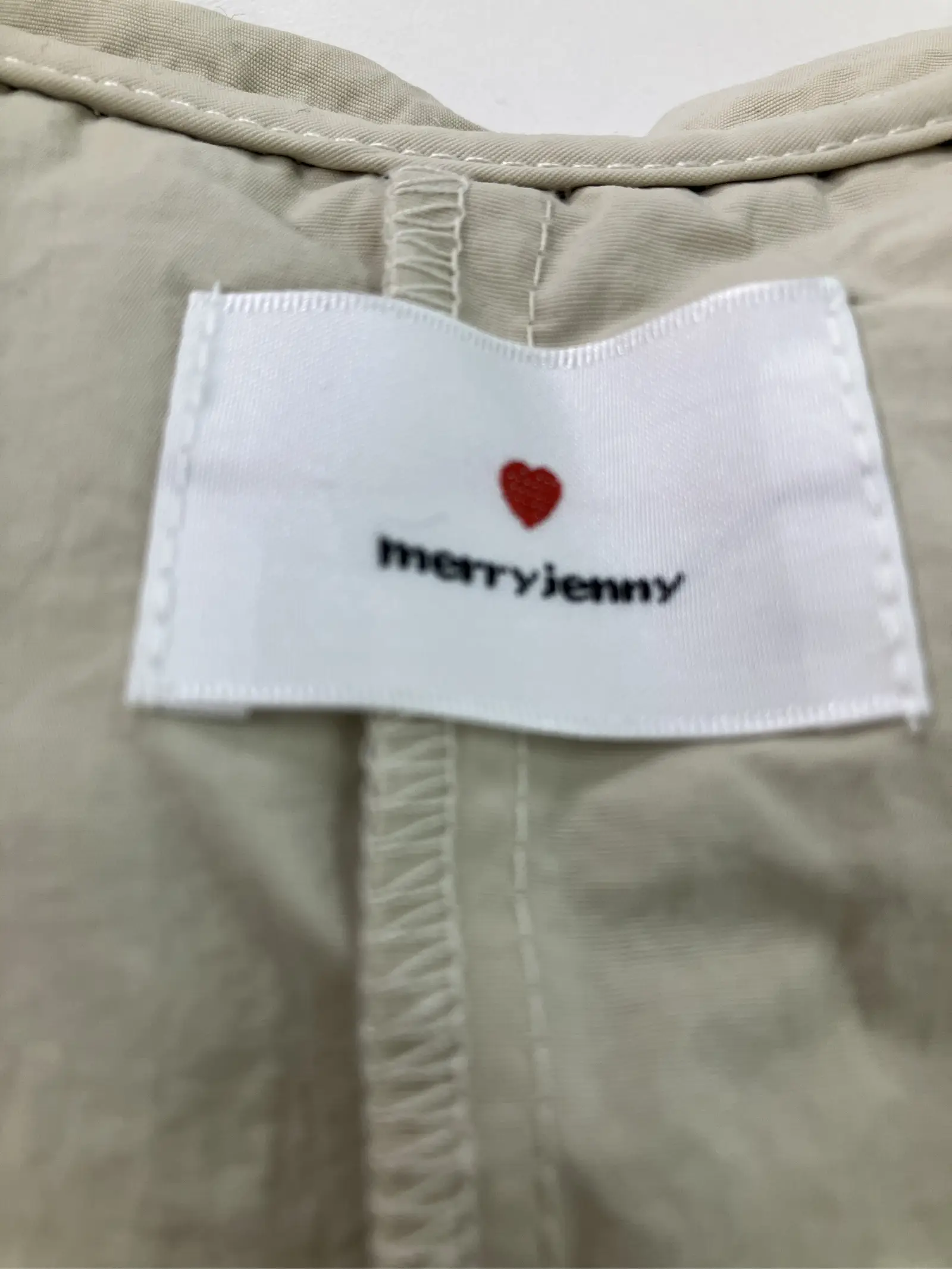 https://r2-worker.digdig.jp/product/d39dc7c3-c5f0-4d44-8fbd-7bee19b72f62/16d92930-9dc2-4143-bd8b-771145b674af
