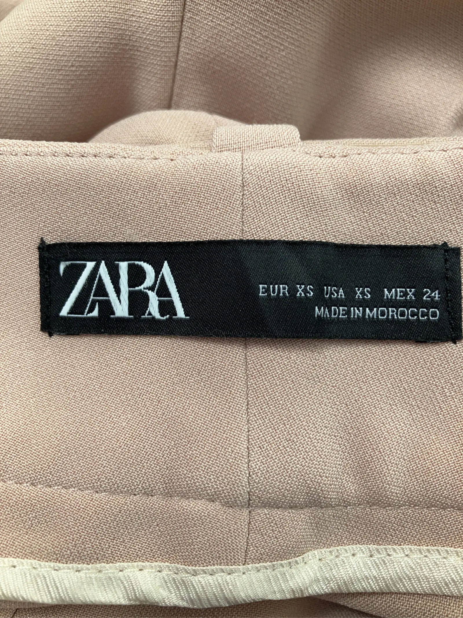 https://r2-worker.digdig.jp/product/d42bb99b-90a3-4d99-a10f-6bf3f041070a/ec4a25e2-cde9-427d-a06d-31669a90d4ef