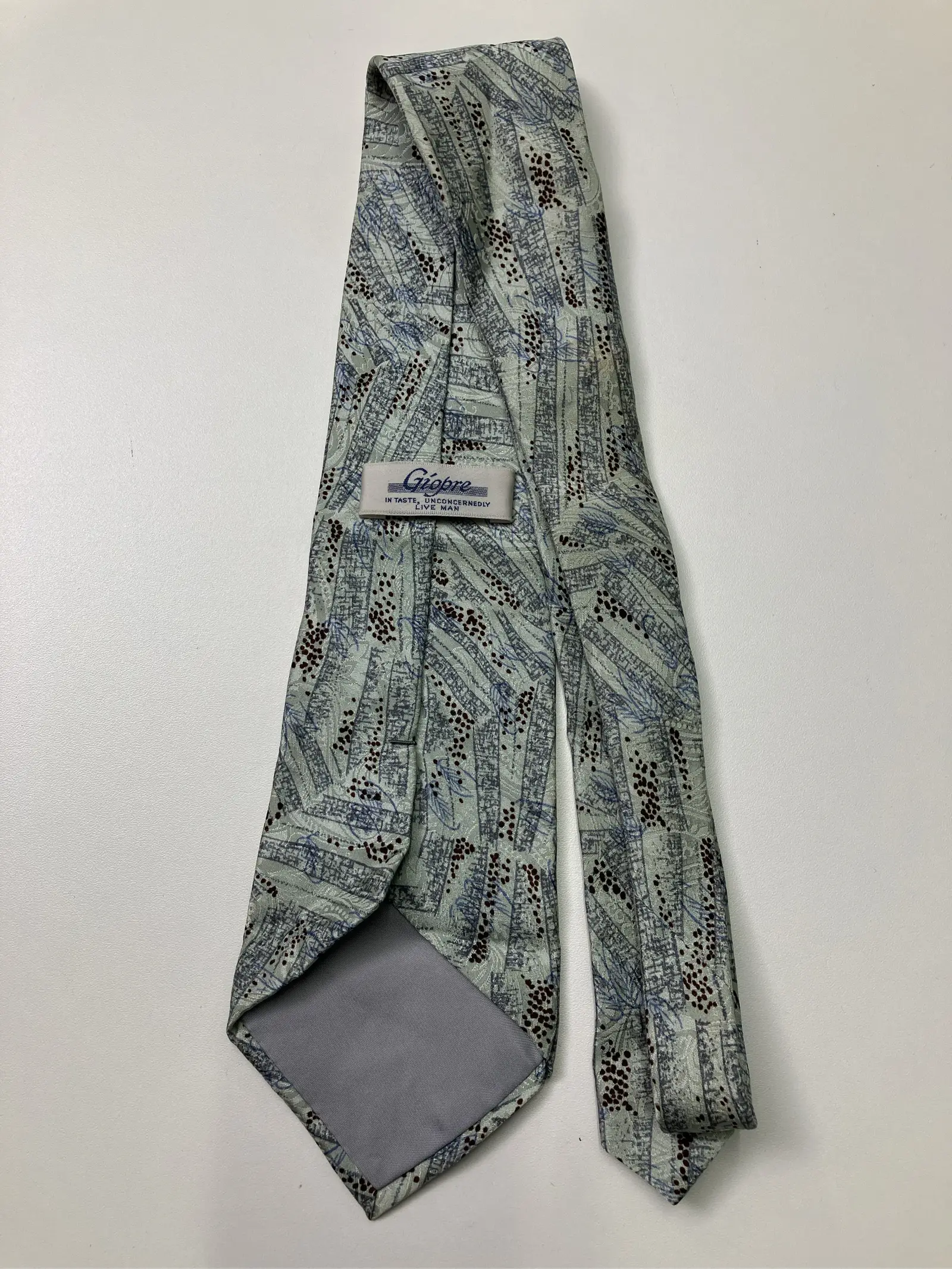 https://r2-worker.digdig.jp/product/d4464671-424b-46ba-9906-bcf1bd998c8f/1ee70700-0365-419a-b438-6f5afe283cb5