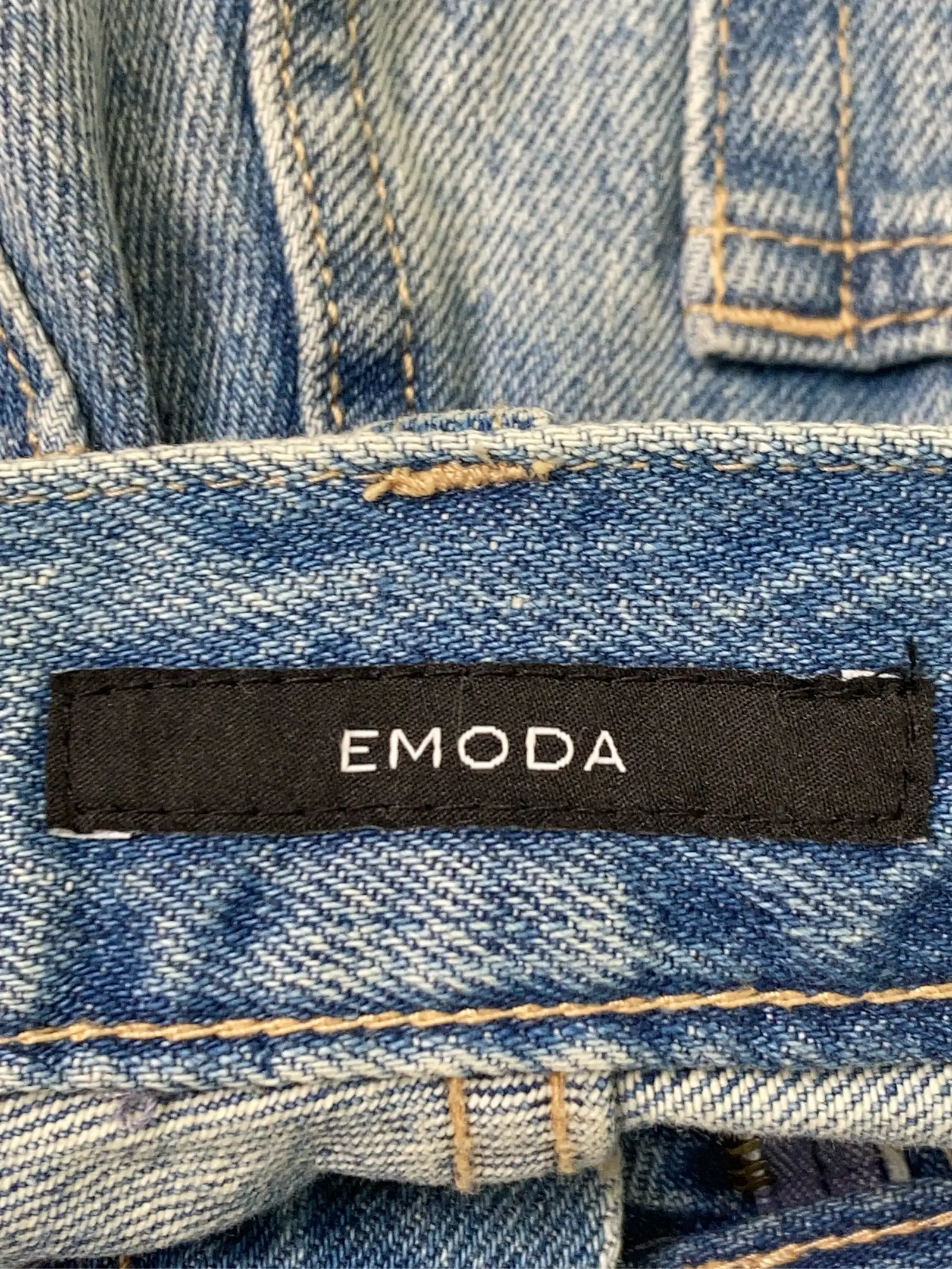 https://r2-worker.digdig.jp/product/d4998c70-8544-4560-85fc-30e2d3dc1cbd/5d970fab-5860-496f-a957-299ca634c7cc