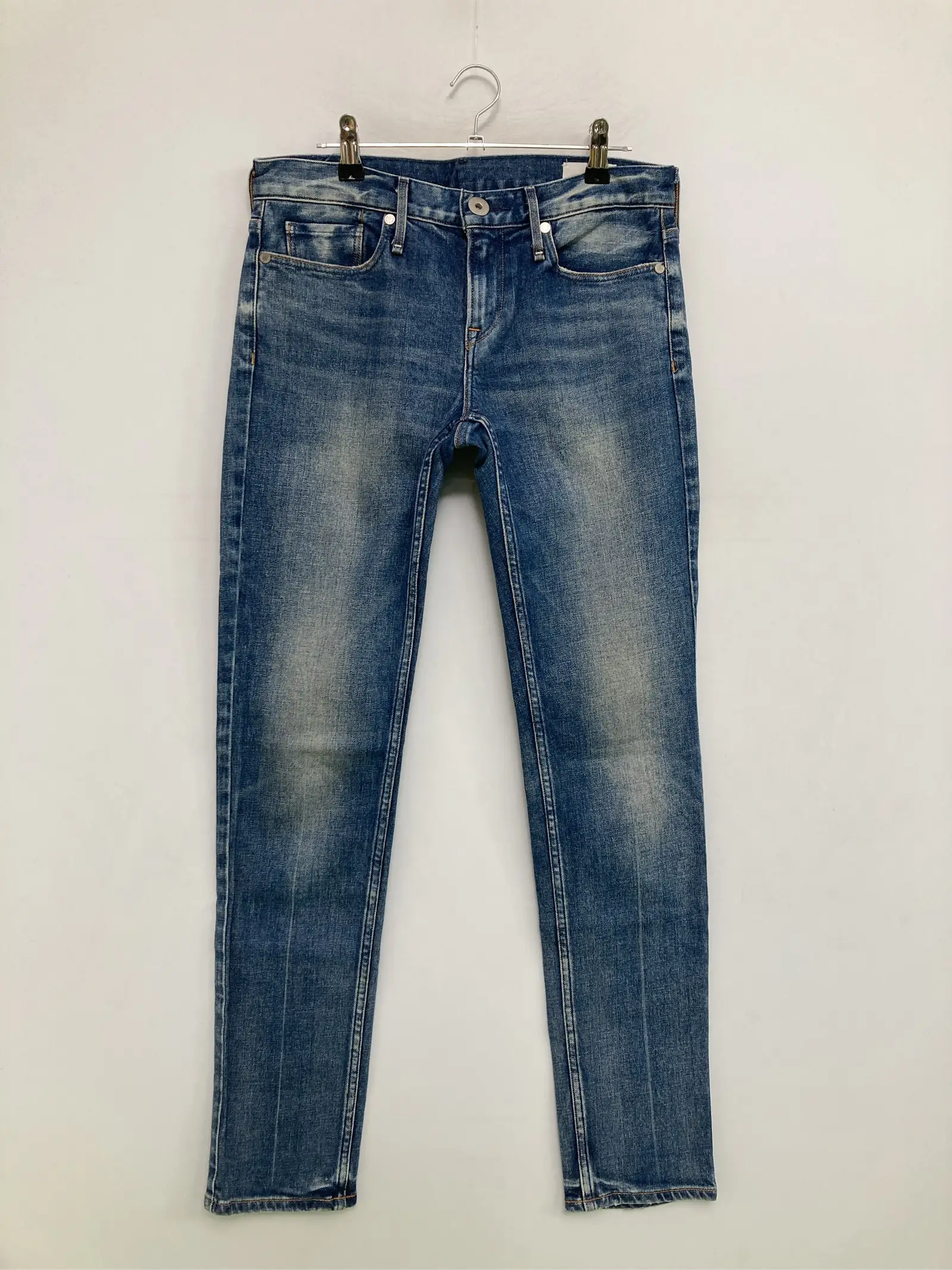 https://r2-worker.digdig.jp/product/d4f8ac2b-6e4b-4bad-9141-2dd494e57824/6fb3f0d1-35f7-4c65-bf93-38ff1e33d975