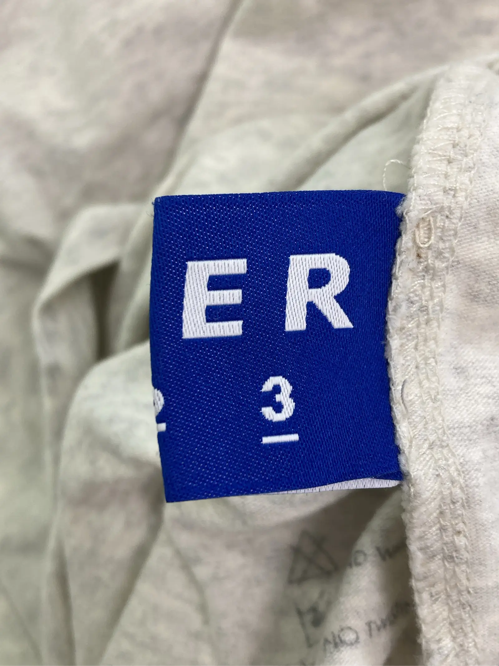 https://r2-worker.digdig.jp/product/d503168a-20aa-4e01-aecc-a056cb09b078/fc2ebb17-1ca2-4128-8e52-a831a31de189