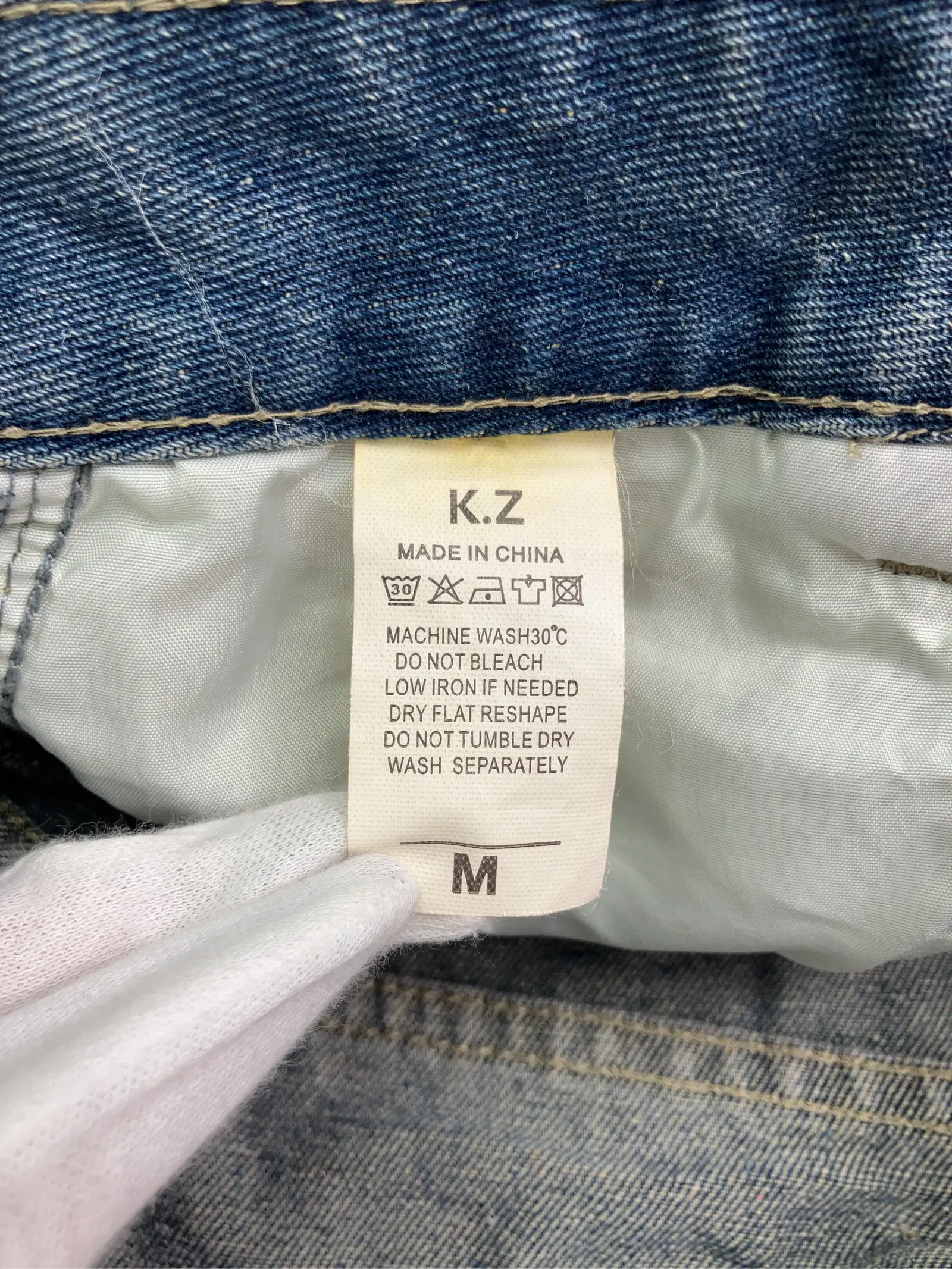 https://r2-worker.digdig.jp/product/d7c87bf3-d5c2-4741-8d1a-94c61fc2eadd/6f22ae97-020a-4877-88d2-152a7bb3c6c3
