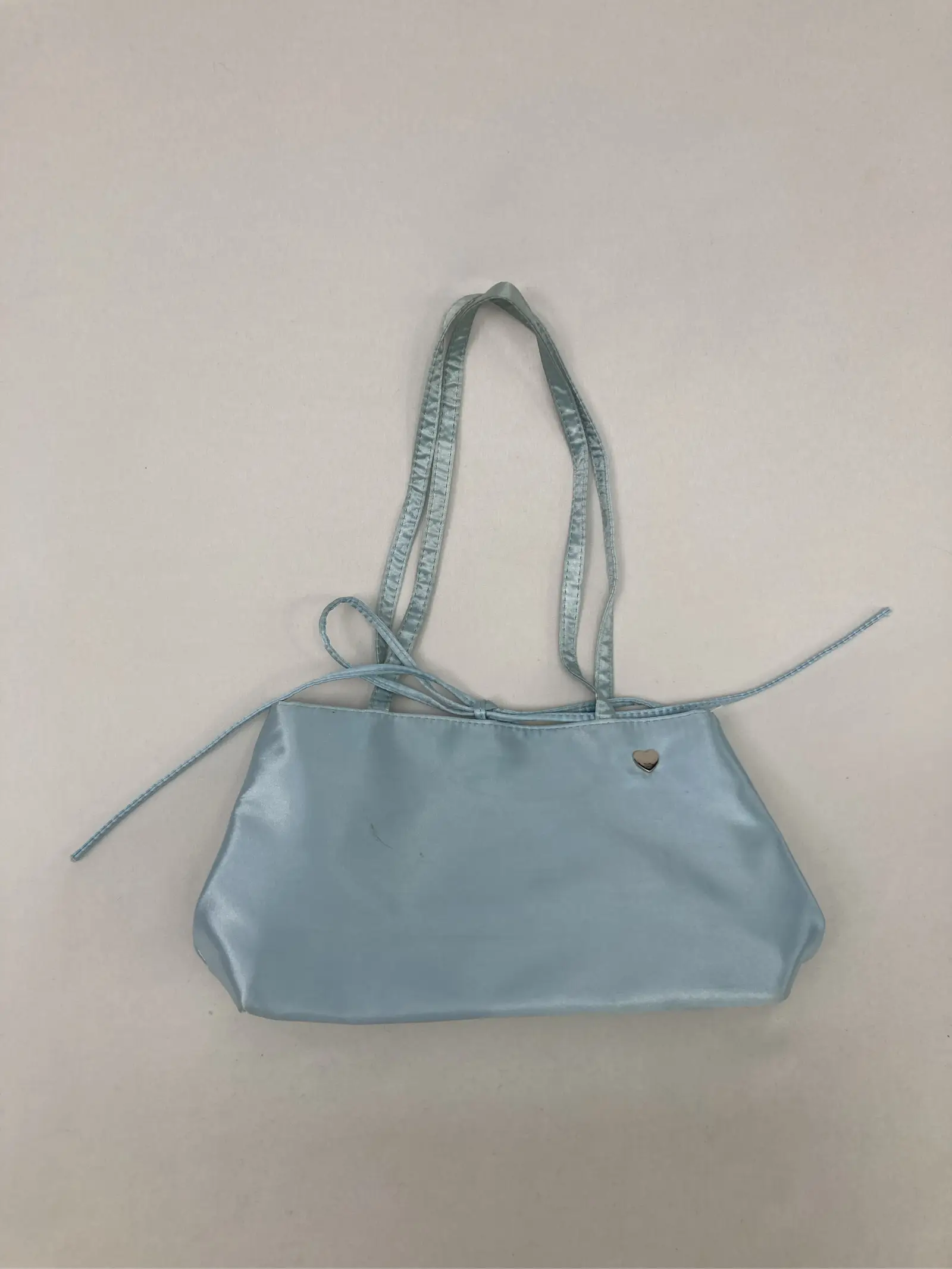 https://r2-worker.digdig.jp/product/d83b3fee-cd7c-4634-8abf-897193b56cdc/8ce6aefc-ebd8-4a2b-bd44-f1a0dc90c734