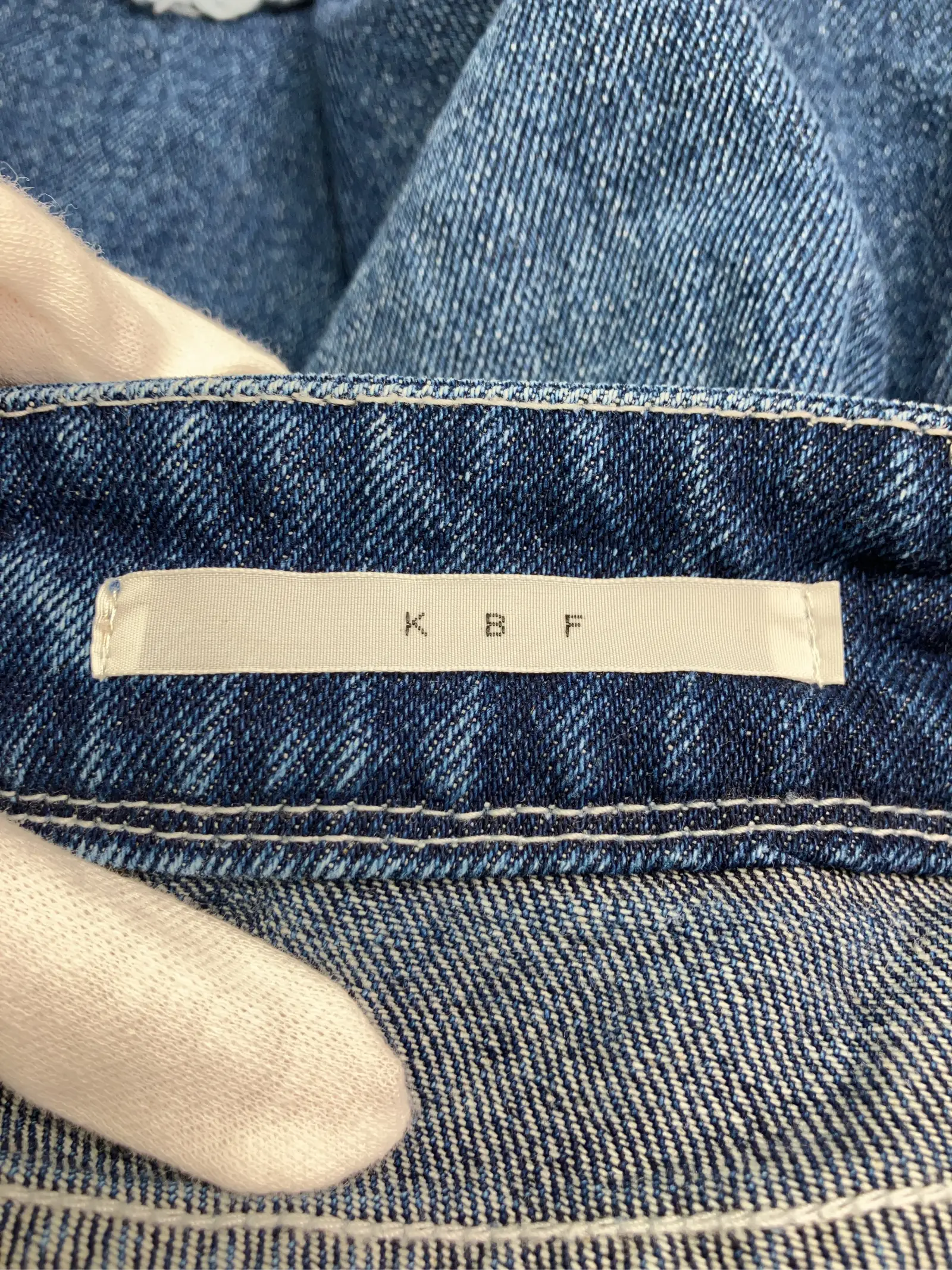 https://r2-worker.digdig.jp/product/d87fb3a9-e4e5-46e3-9202-7b3054a1d73f/7c2bf56e-1e85-475e-920f-14bb0314661e