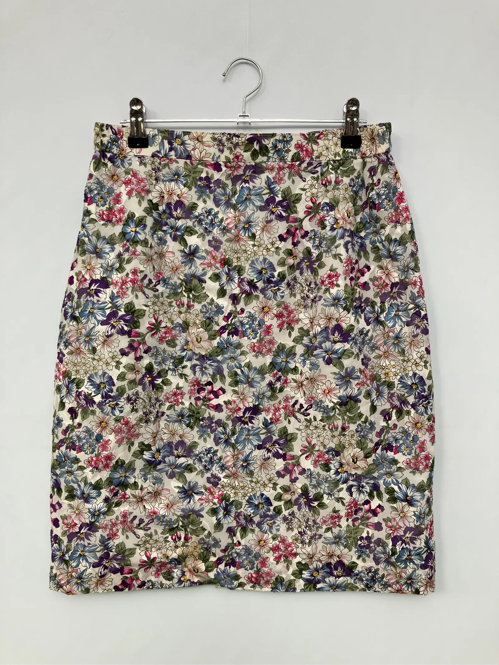 https://r2-worker.digdig.jp/product/d89d0a9d-553d-46ea-9dc9-ca71e2f13f06/efd55c39-4ac8-467d-b1d1-fa565b38d8ad