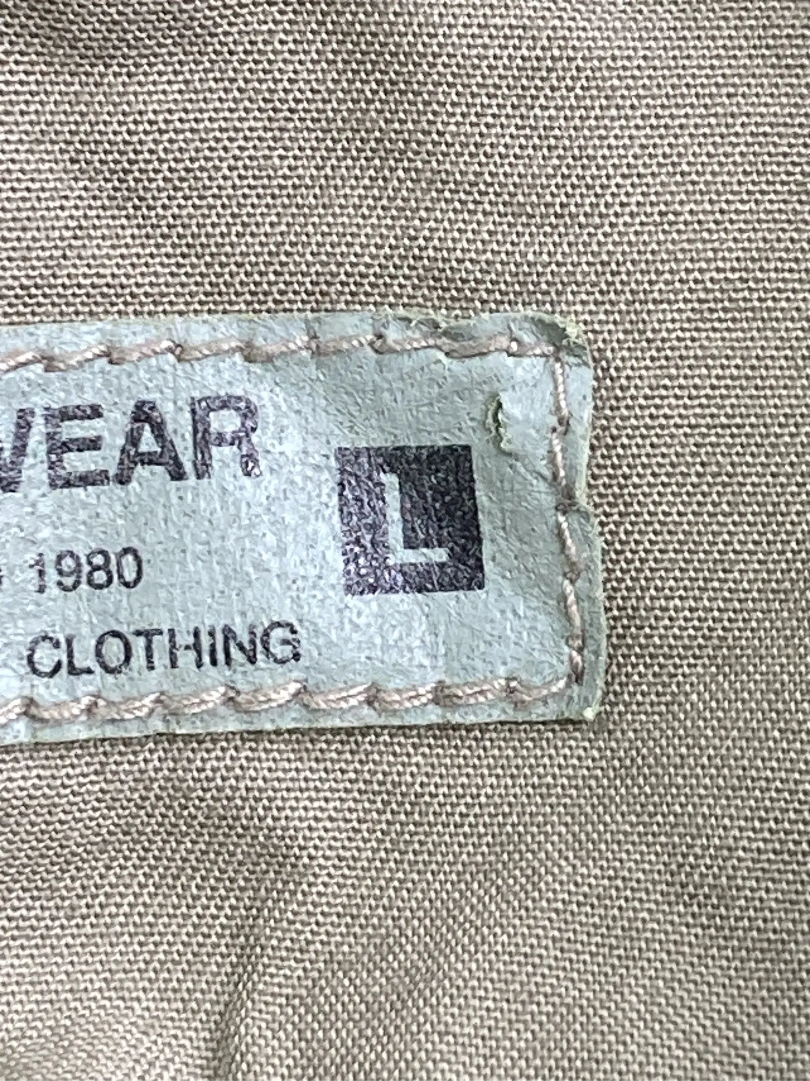 https://r2-worker.digdig.jp/product/da2664bc-6904-449f-bb1d-31125476f363/0c675e93-57e5-4488-a115-8d7d0c33afdd
