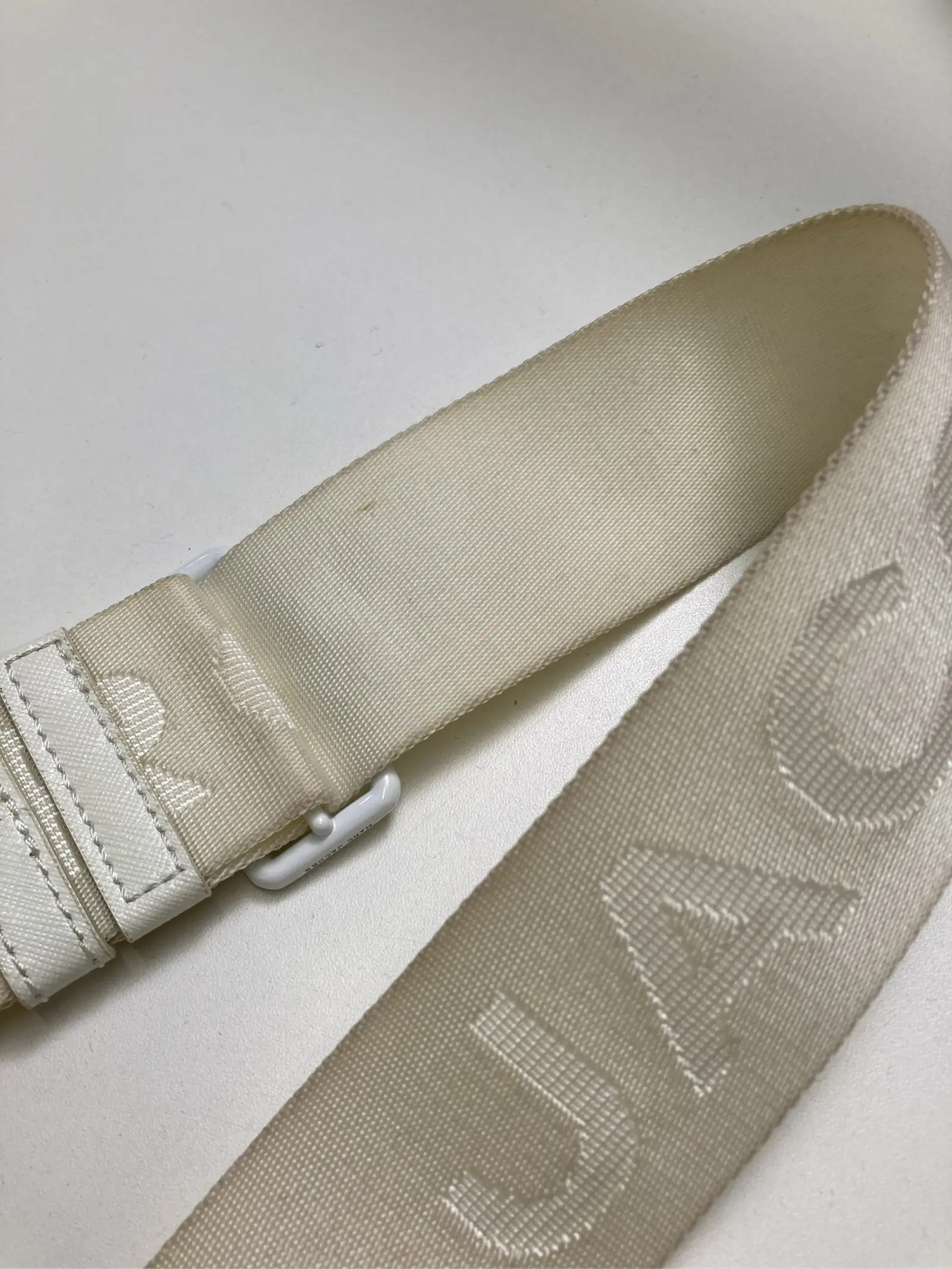 https://r2-worker.digdig.jp/product/da5dc1b3-887b-4bda-a03b-54a6e125c764/83efd703-c6fe-4ce5-a75d-5472a144b0ff