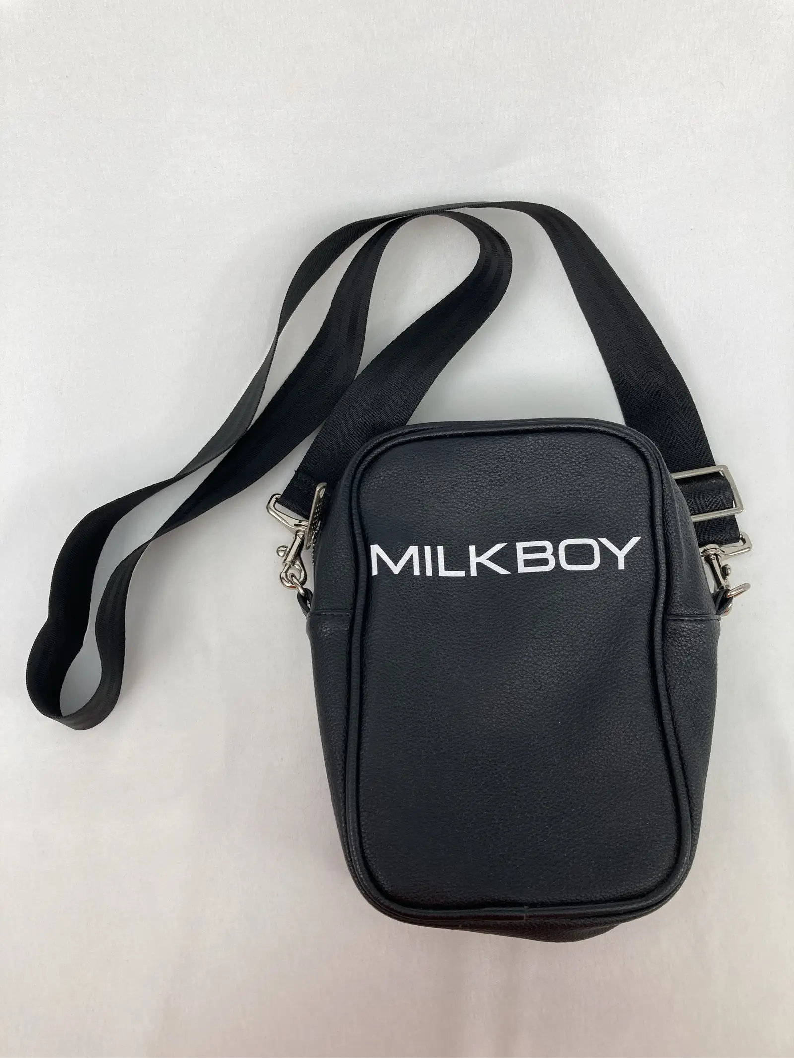 https://r2-worker.digdig.jp/product/db869835-93f8-4564-a275-6f036e6cc133/9c05706b-a172-4aa5-afe5-bc53b2da8ff9