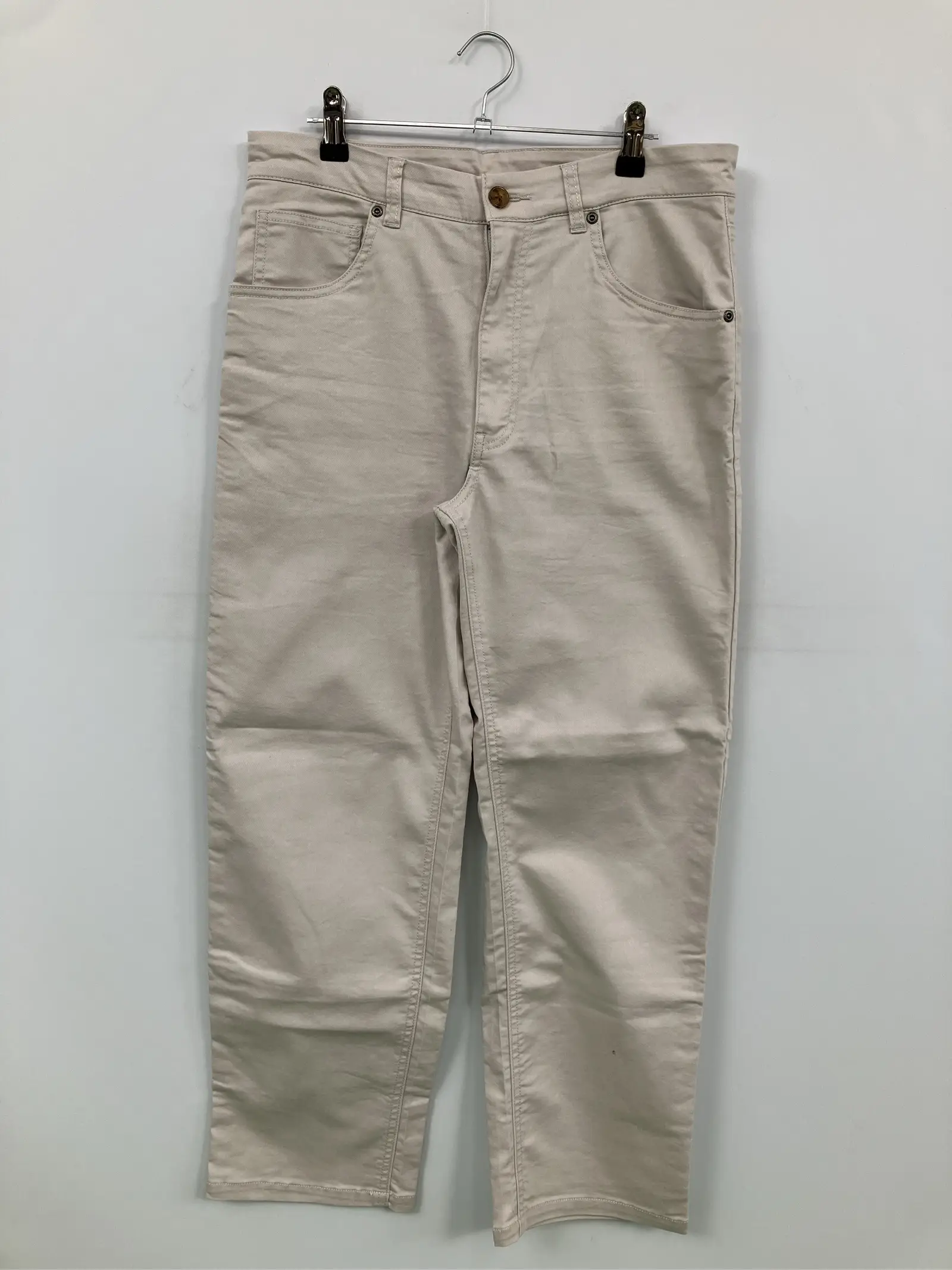 https://r2-worker.digdig.jp/product/dc01672f-045a-4087-8b68-007715d095d5/3d0fe2e9-c007-40d9-b4b9-e592350d3dc3