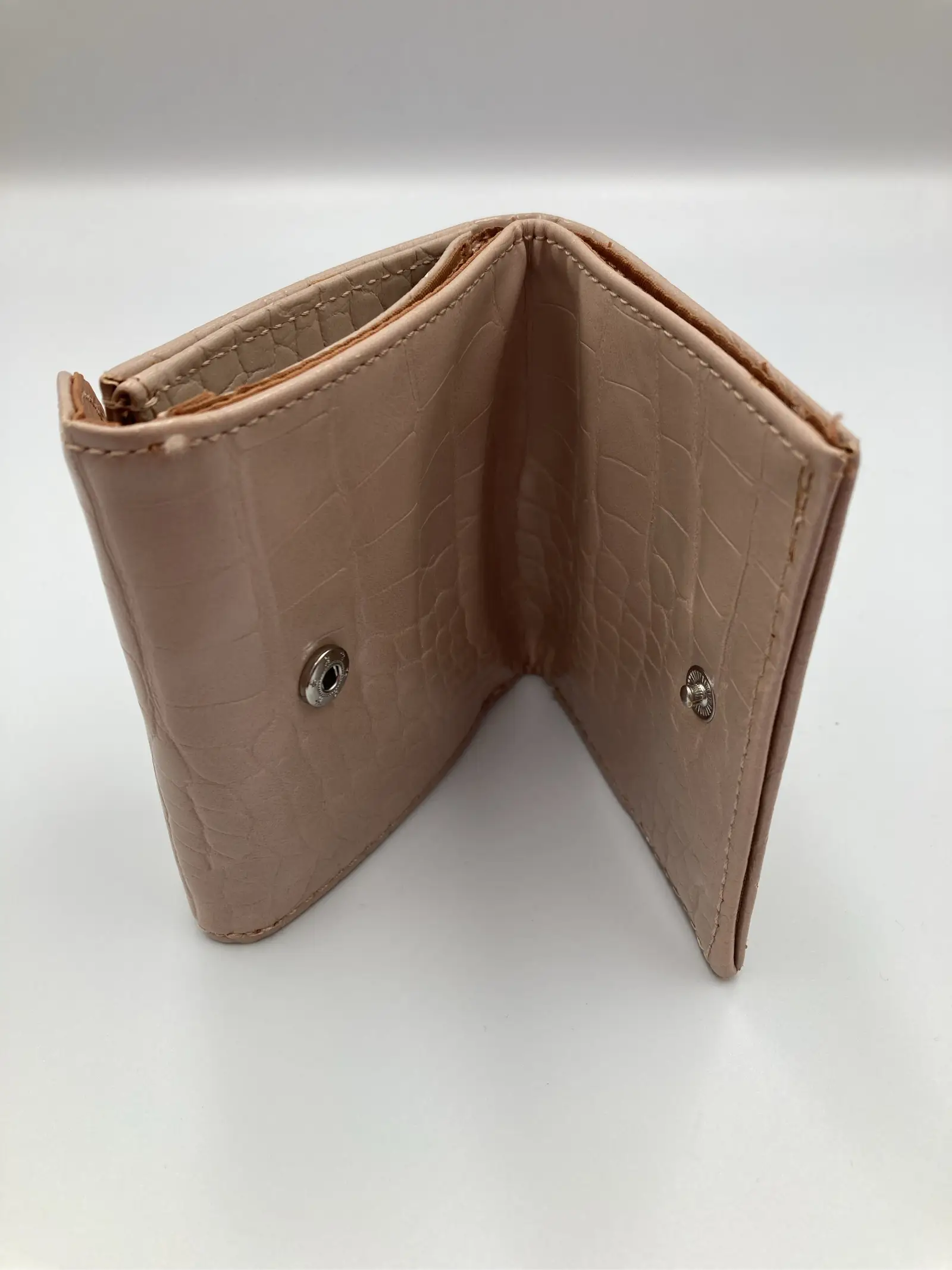 https://r2-worker.digdig.jp/product/dc1e49d6-8195-4d52-b4f6-169edbebe167/16874bab-f6ec-4c0b-bac9-201c6ee8f8d6