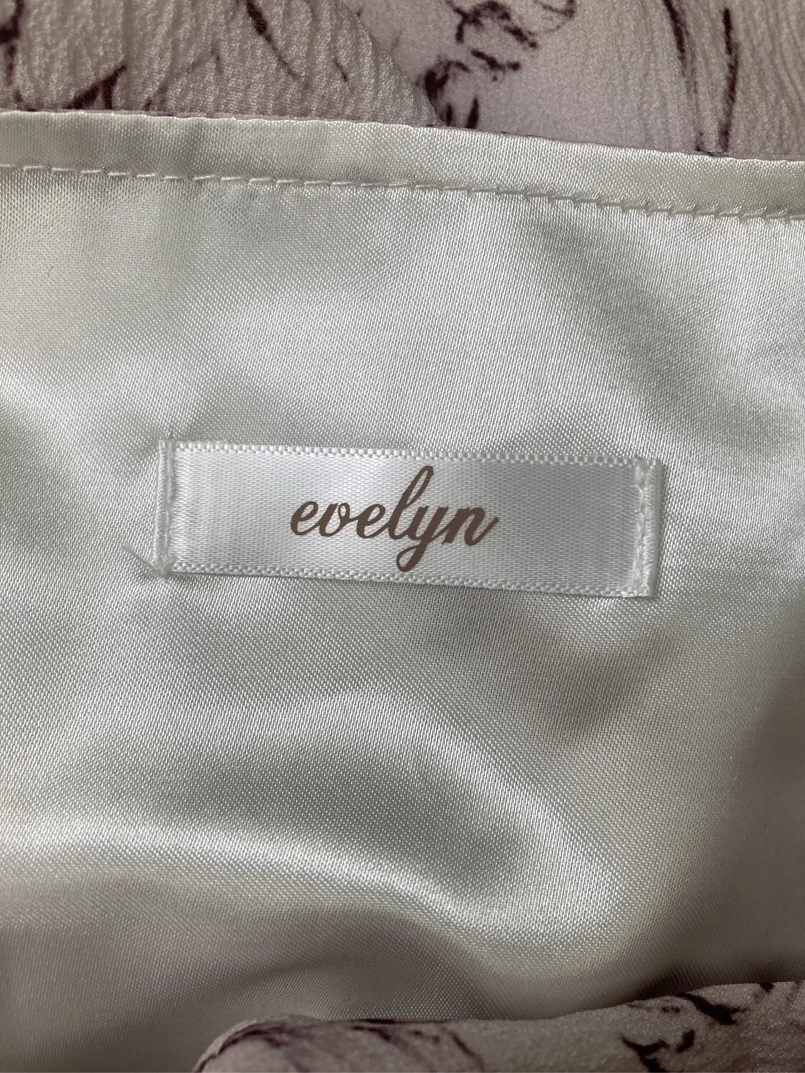 https://r2-worker.digdig.jp/product/dc767777-8d16-469b-bdd8-8b1afc850160/8beac31a-0b97-4bde-8d95-ba42c8db9116