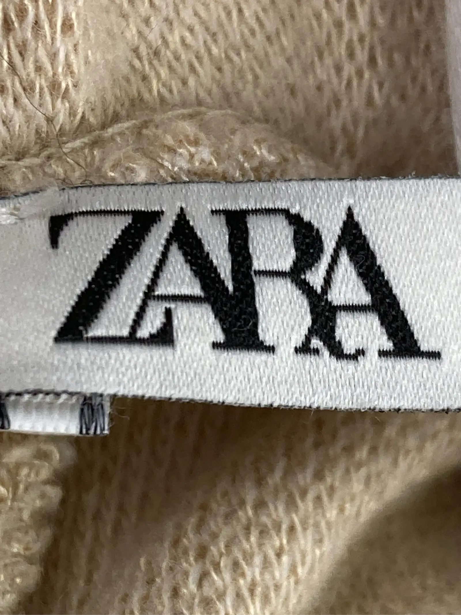 https://r2-worker.digdig.jp/product/de8a32ae-6611-495e-92ba-2b2d103d3ab1/2d1faef6-4ec2-43e4-8fde-2c6a842b8914