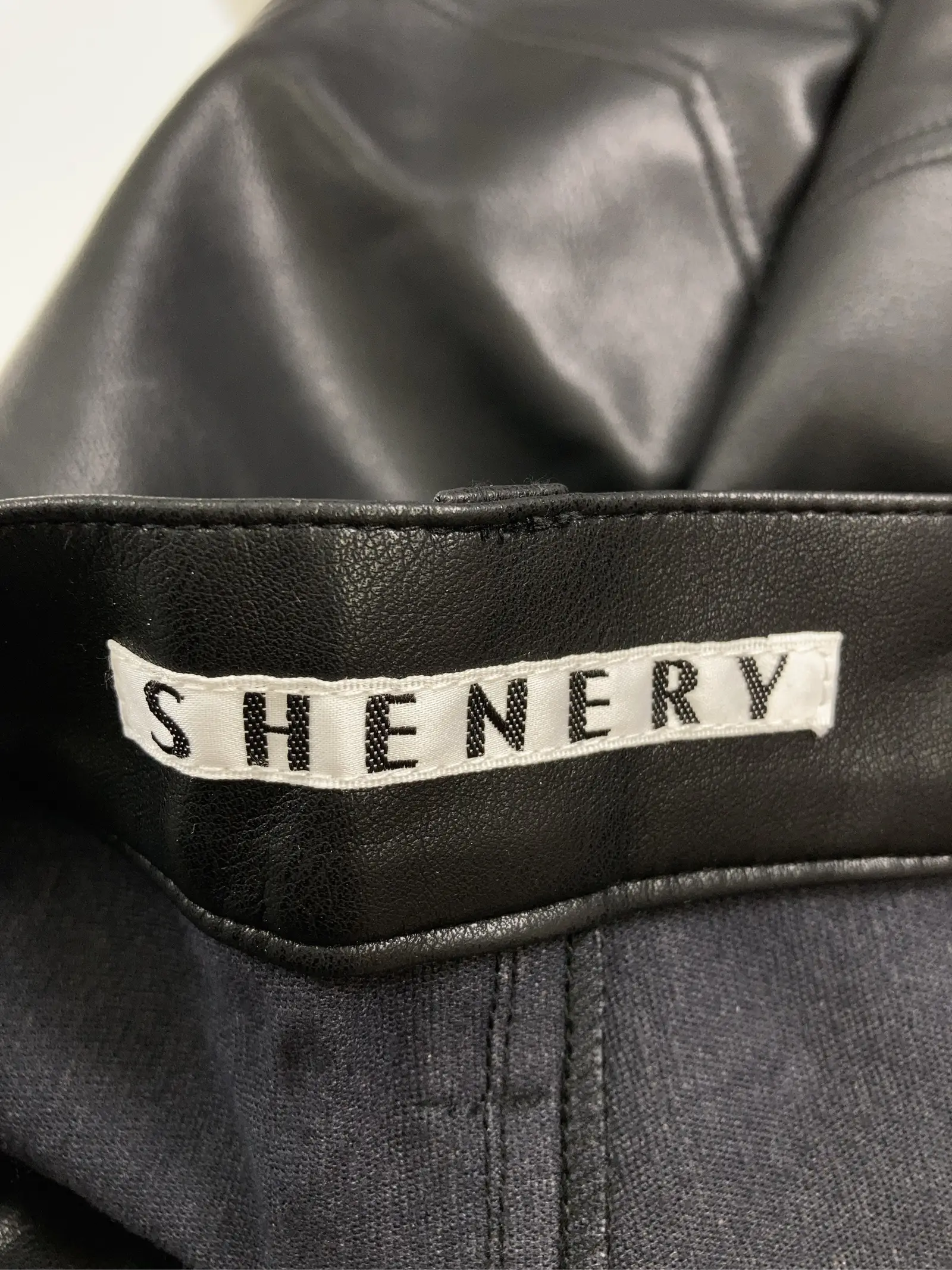 https://r2-worker.digdig.jp/product/e039e033-6e3c-4b89-b7f2-2c1dea05ac3c/31ffe48b-75cd-4876-95c4-fbf0c2096dcc