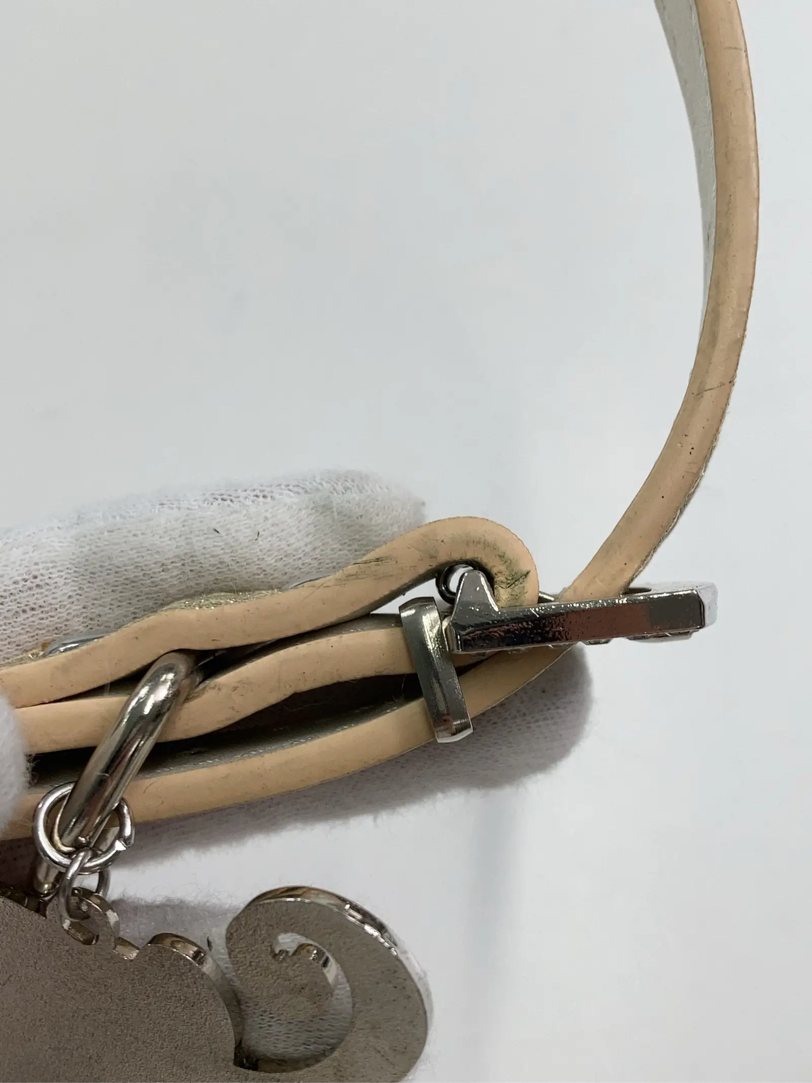 https://r2-worker.digdig.jp/product/e07bb2ed-6fa6-46ed-96fe-1a1e18ed315d/35e623a8-90ec-493d-b1ea-2851aeecc2e4